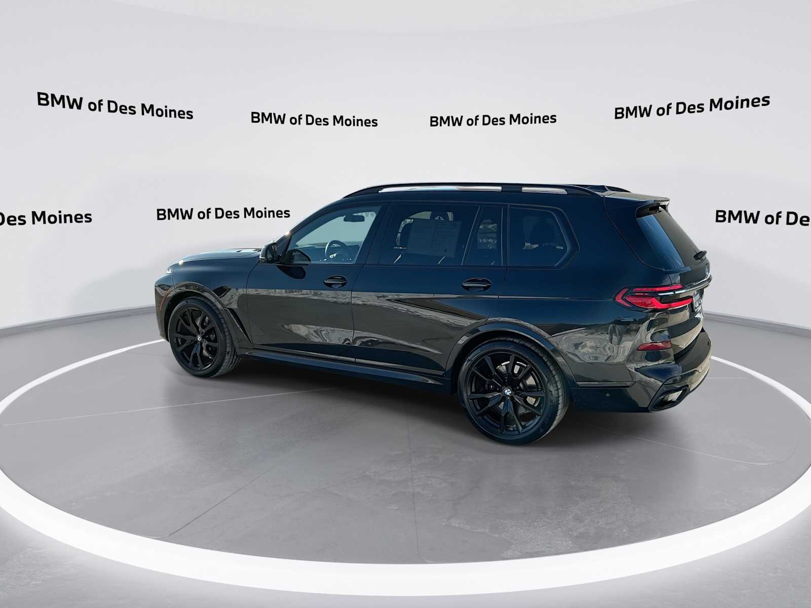 Thumbnail: 2023 BMW X7 - 6