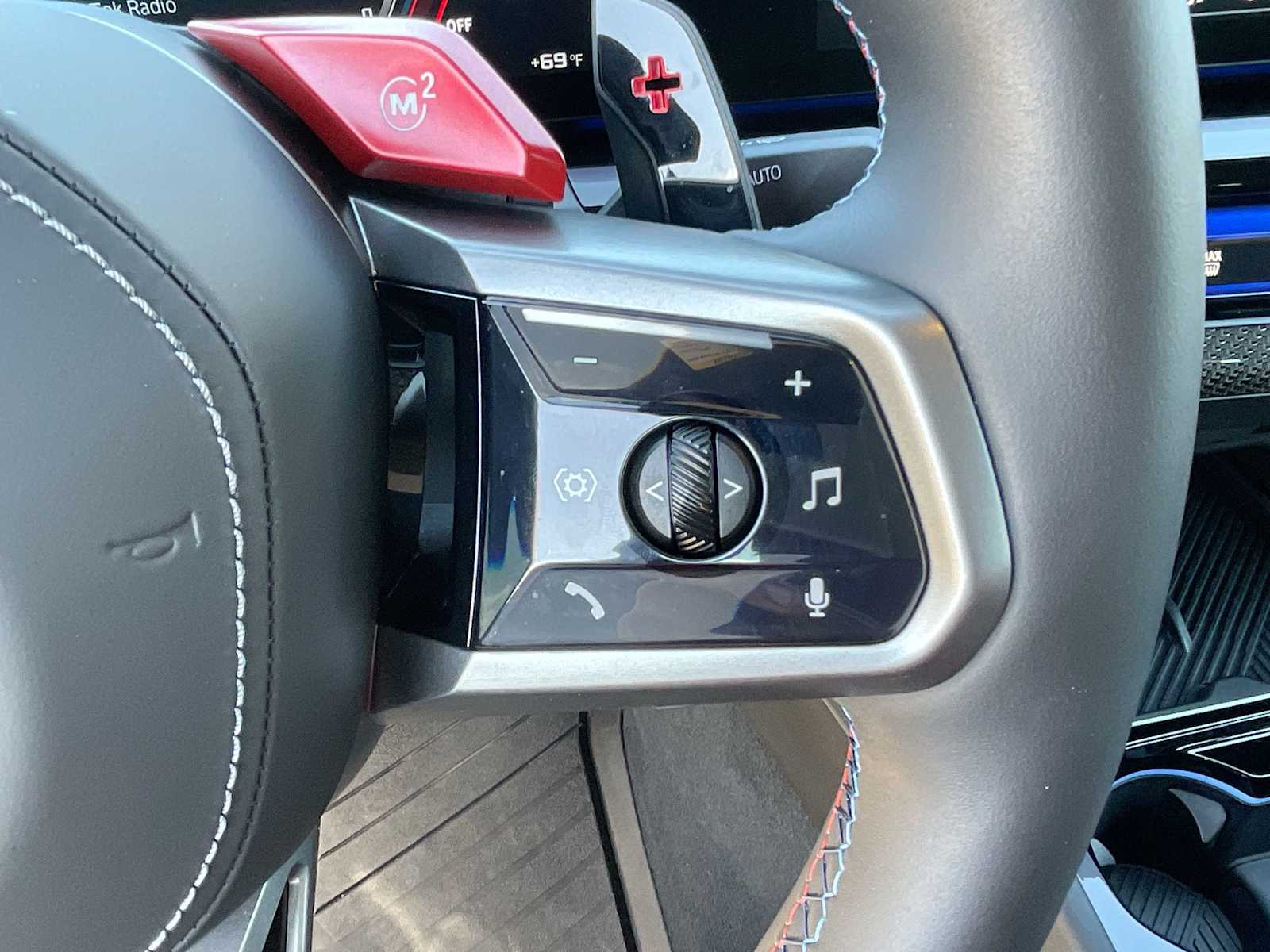 Thumbnail: 2025 BMW M5 - 25