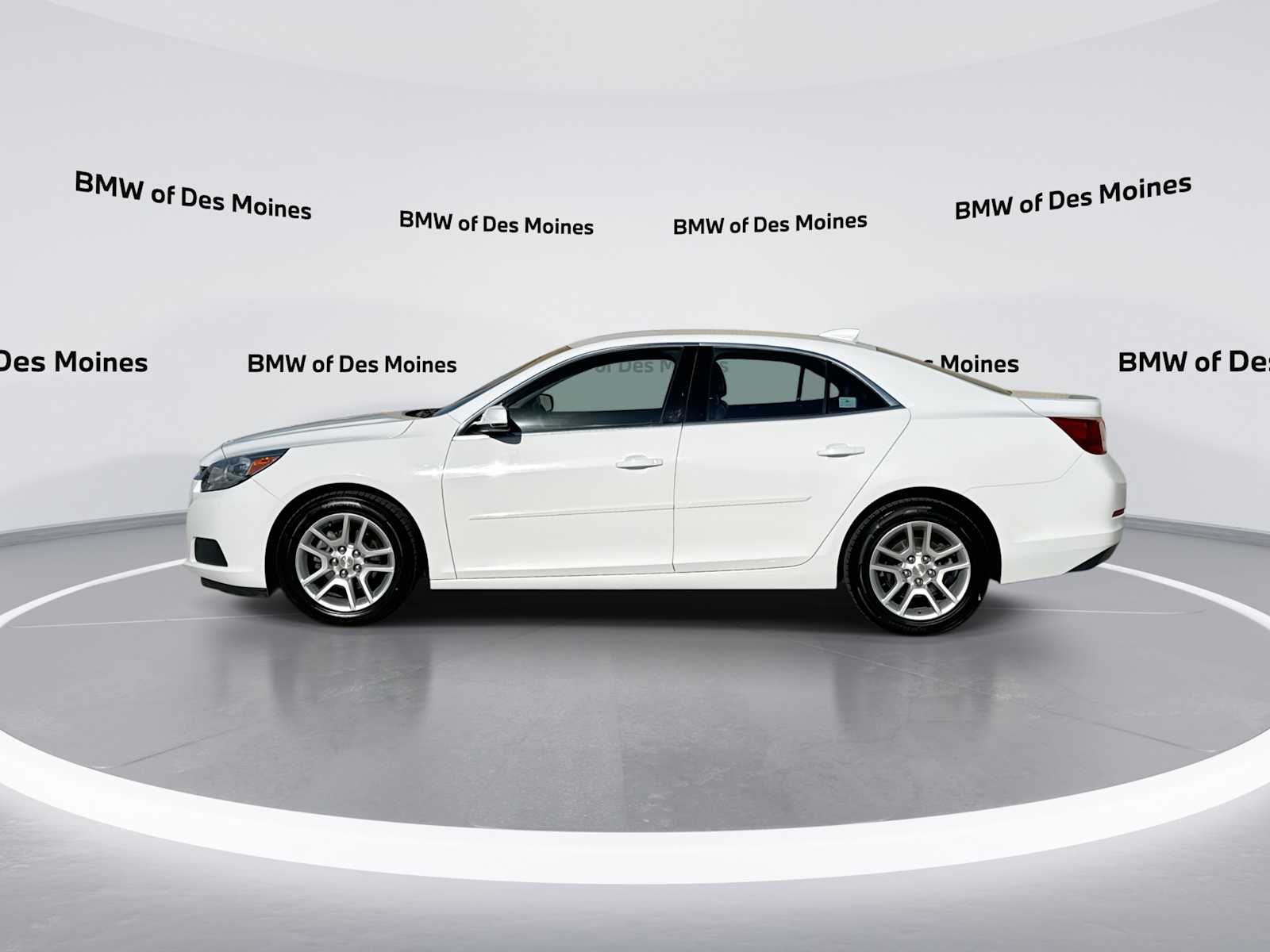 Thumbnail: 2015 Chevrolet Malibu - 5