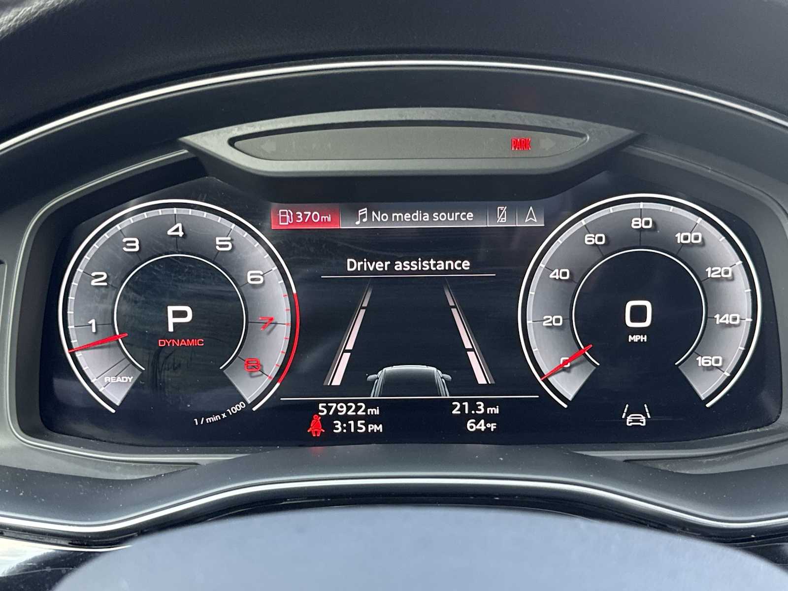 Thumbnail: 2022 Audi Q8 - 36