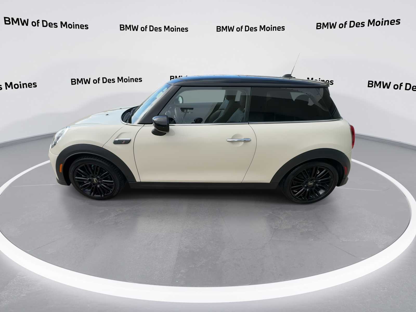 Thumbnail: 2023 MINI Cooper Hardtop - 5