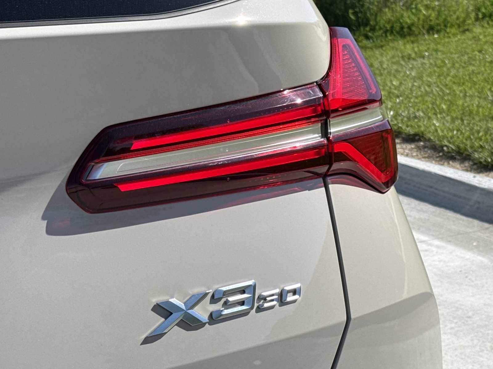 Thumbnail: 2026 BMW X3 - 13