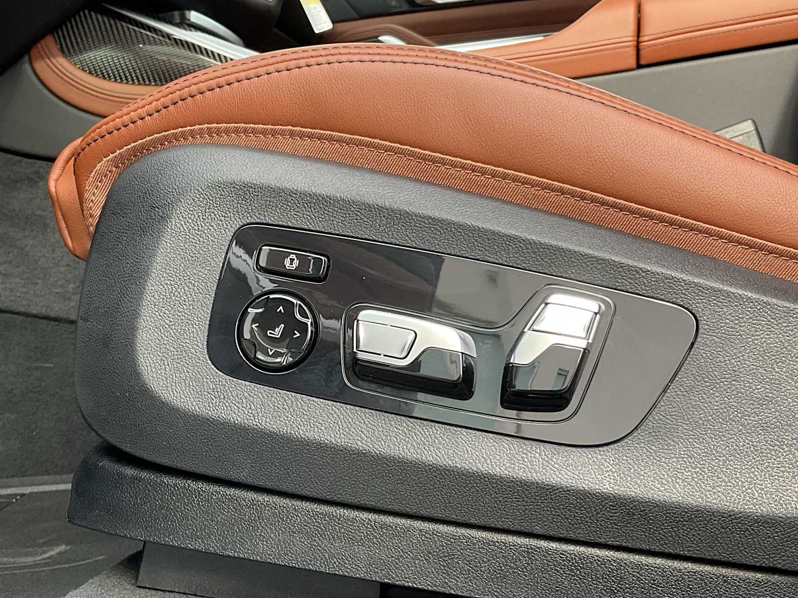 Thumbnail: 2026 BMW X7 - 18