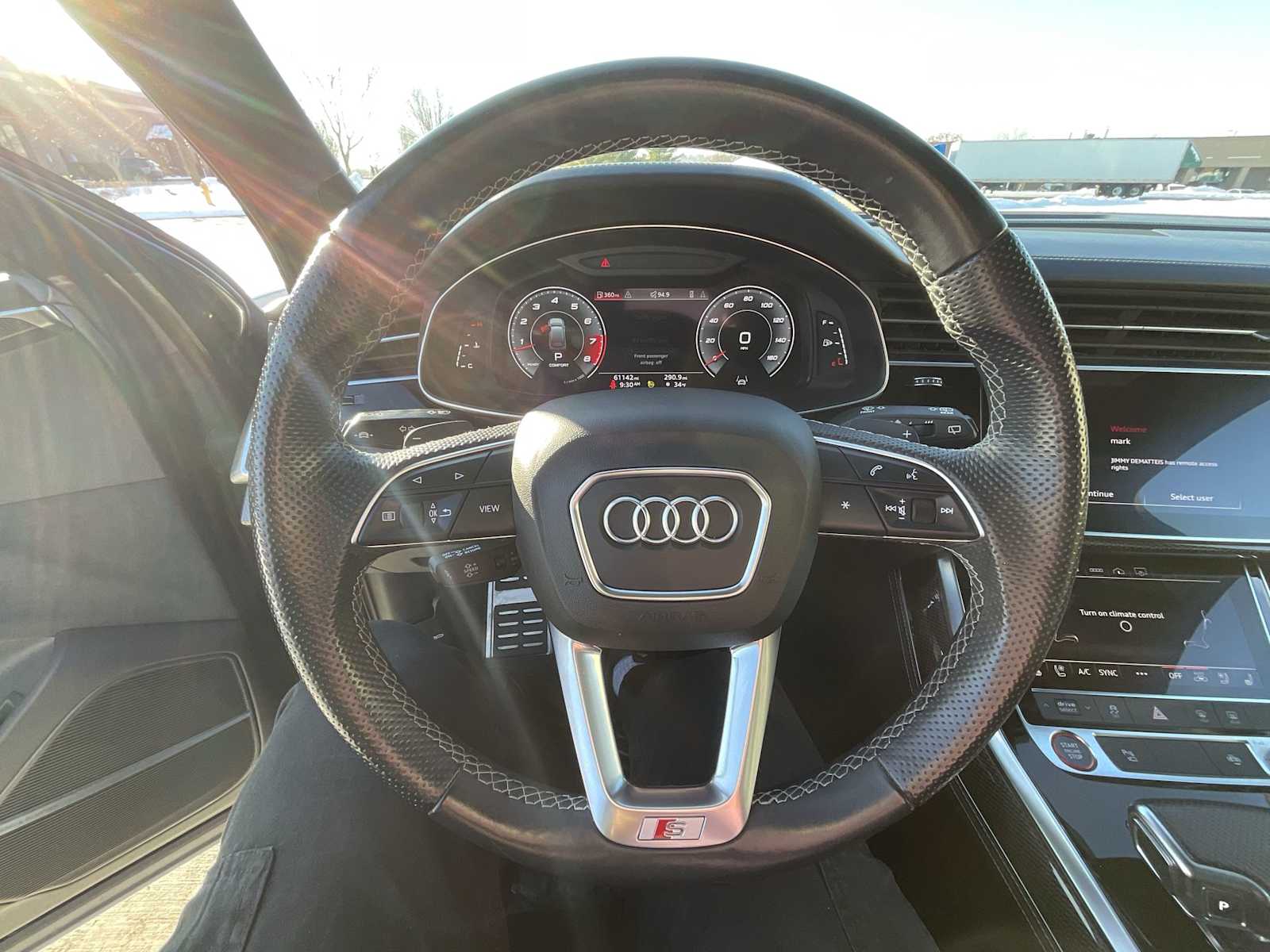 Thumbnail: 2021 Audi SQ7 - 22