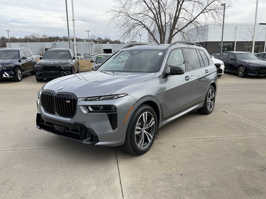New 2026 BMW X7 M60i SUV