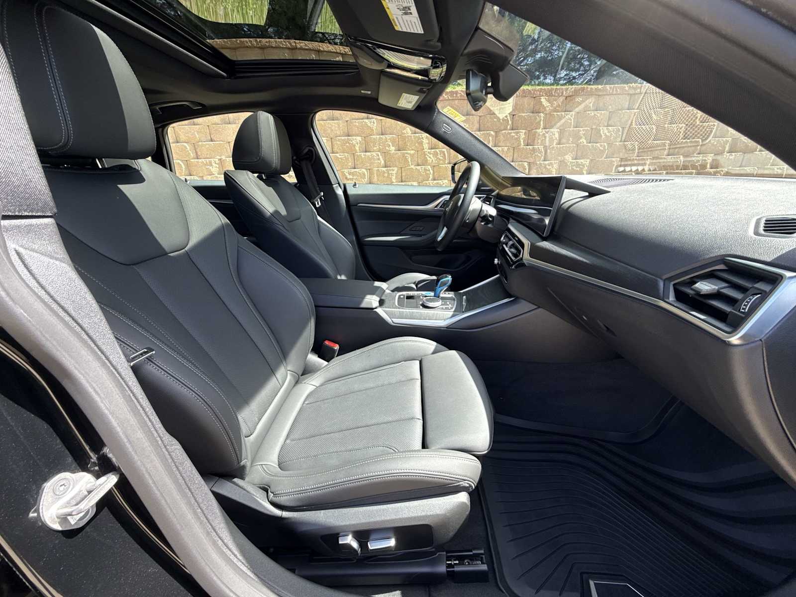 Thumbnail: 2023 BMW i4 - 24
