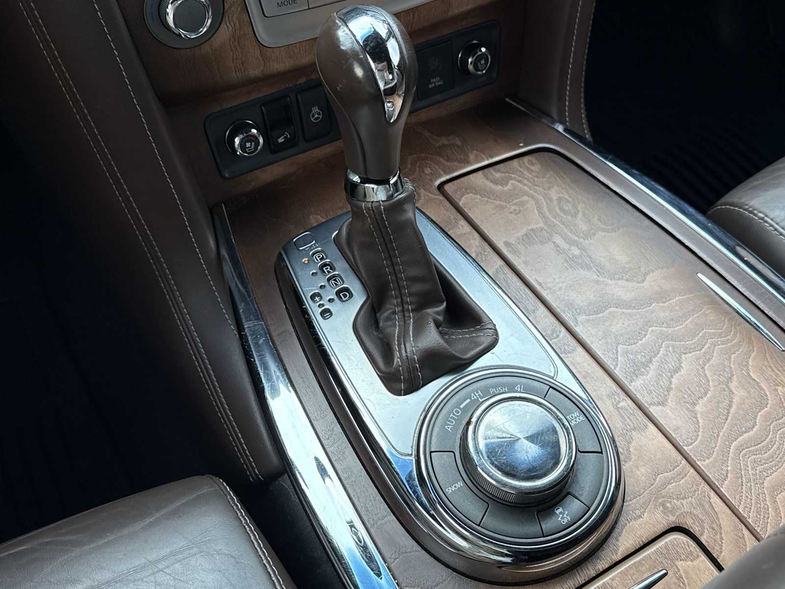 Thumbnail: 2015 INFINITI QX80 - 35