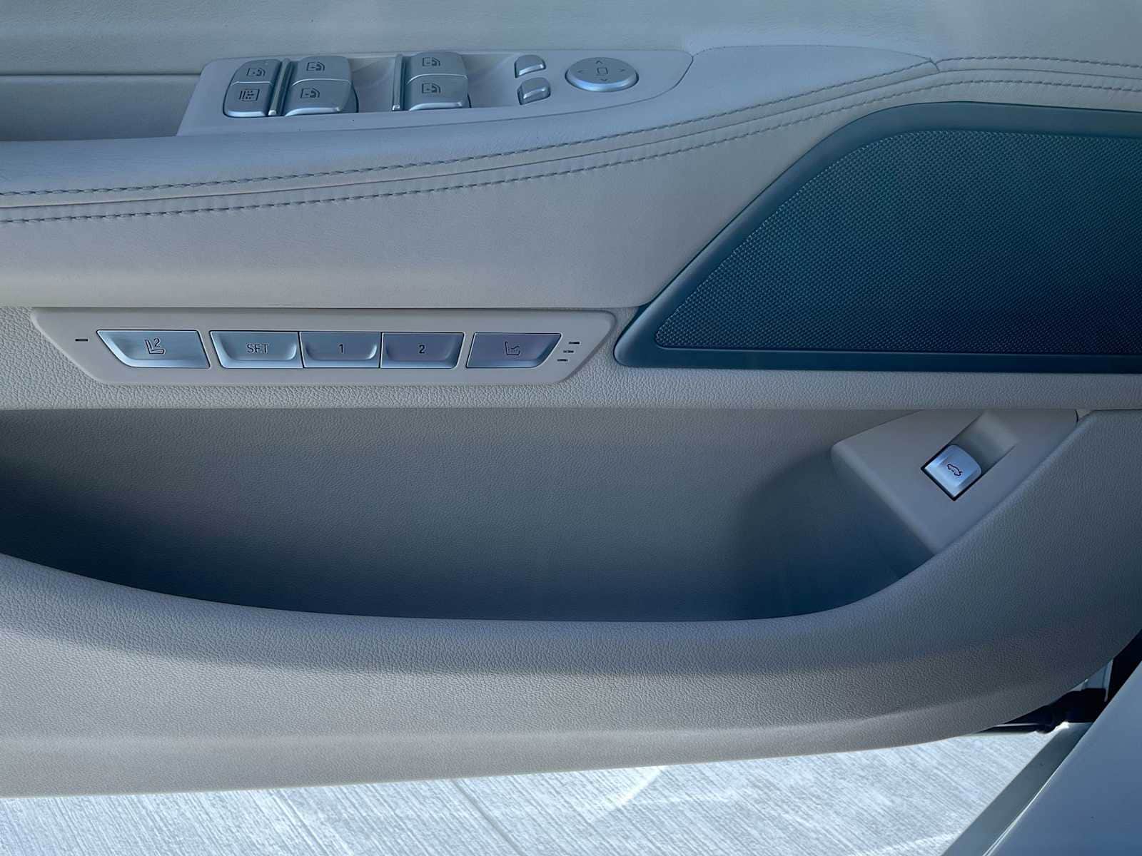 Thumbnail: 2018 BMW 7 Series - 24