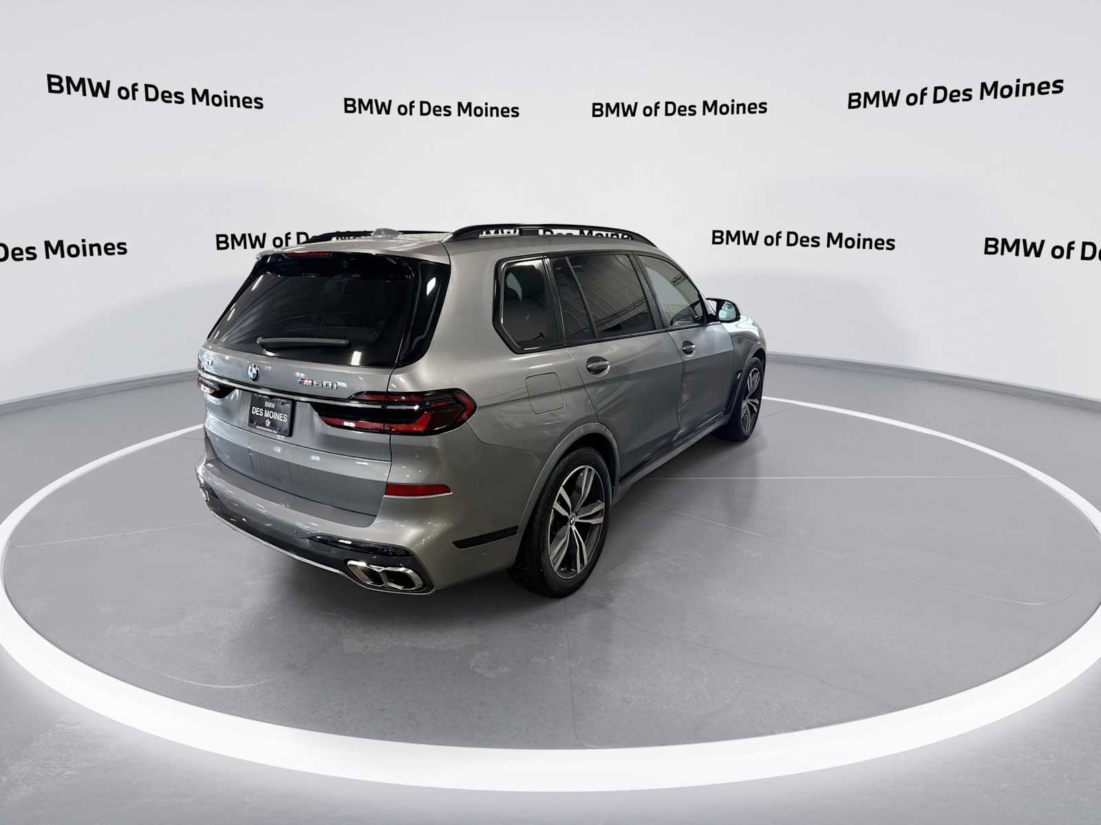 Thumbnail: 2024 BMW X7 - 8