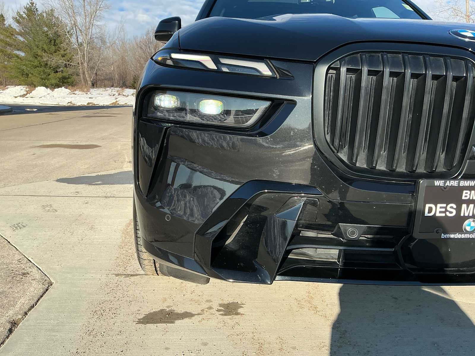 Thumbnail: 2023 BMW X7 - 14