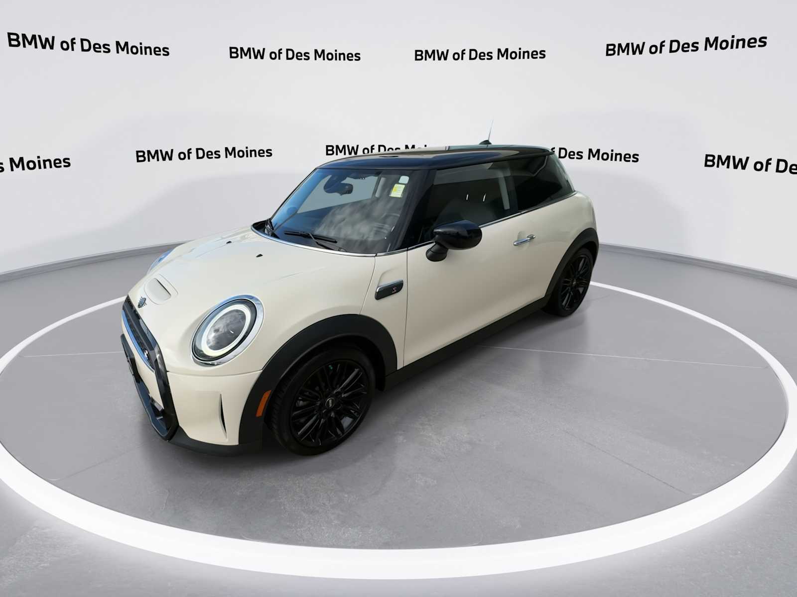 Thumbnail: 2023 MINI Cooper Hardtop - 4