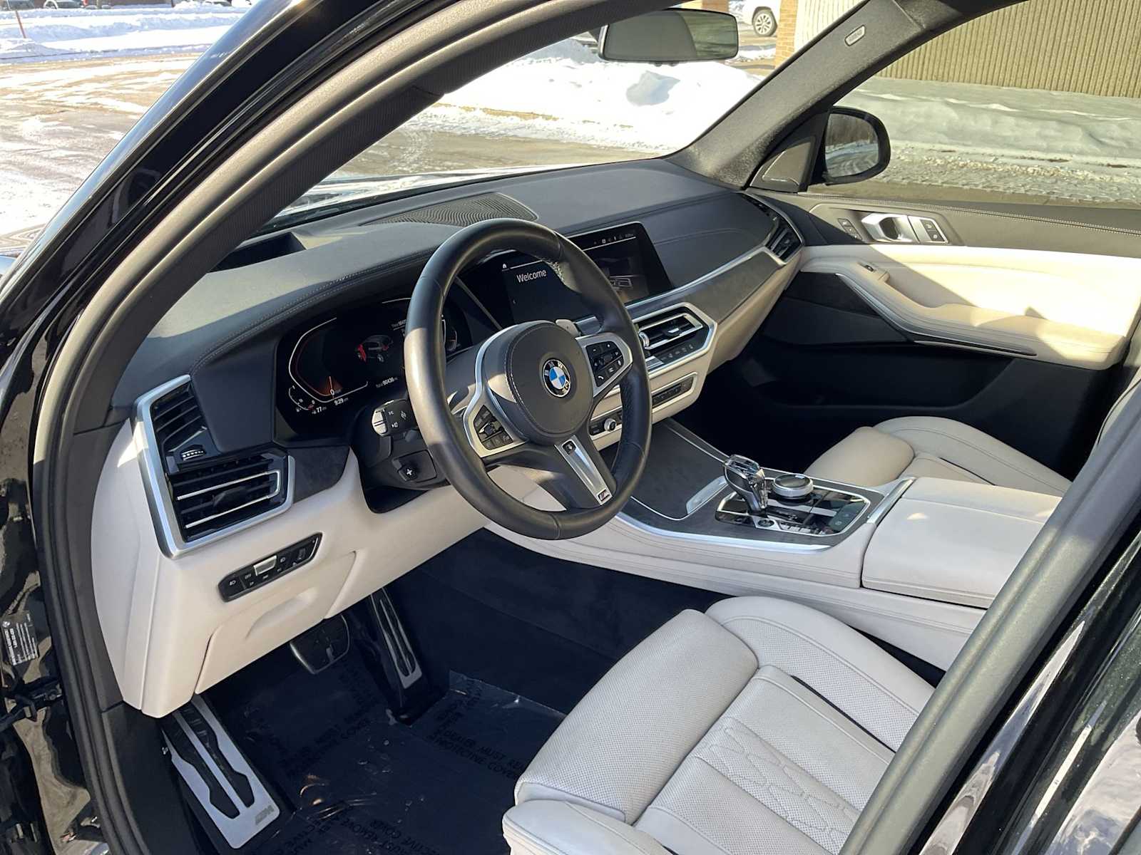 Thumbnail: 2021 BMW X5 - 11