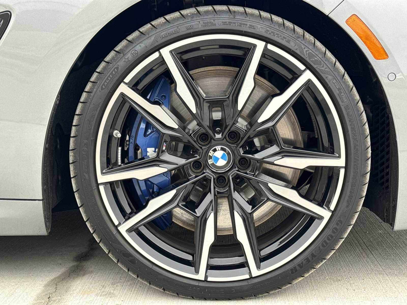 2026 BMW 8 Series M850i - Photo 12