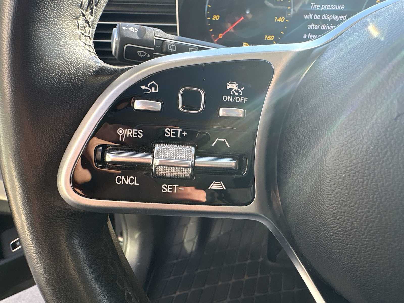 Thumbnail: 2022 Mercedes-Benz GLS - 21