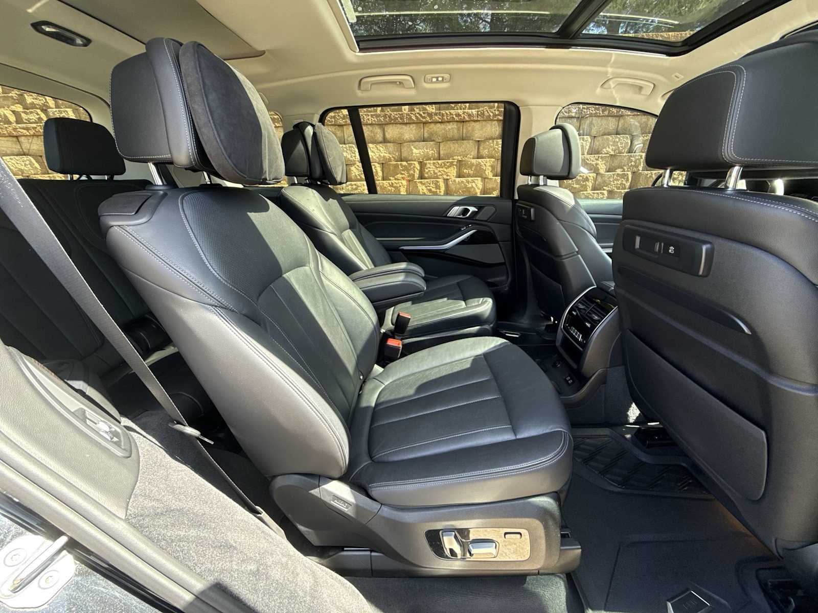 Thumbnail: 2019 BMW X7 - 22