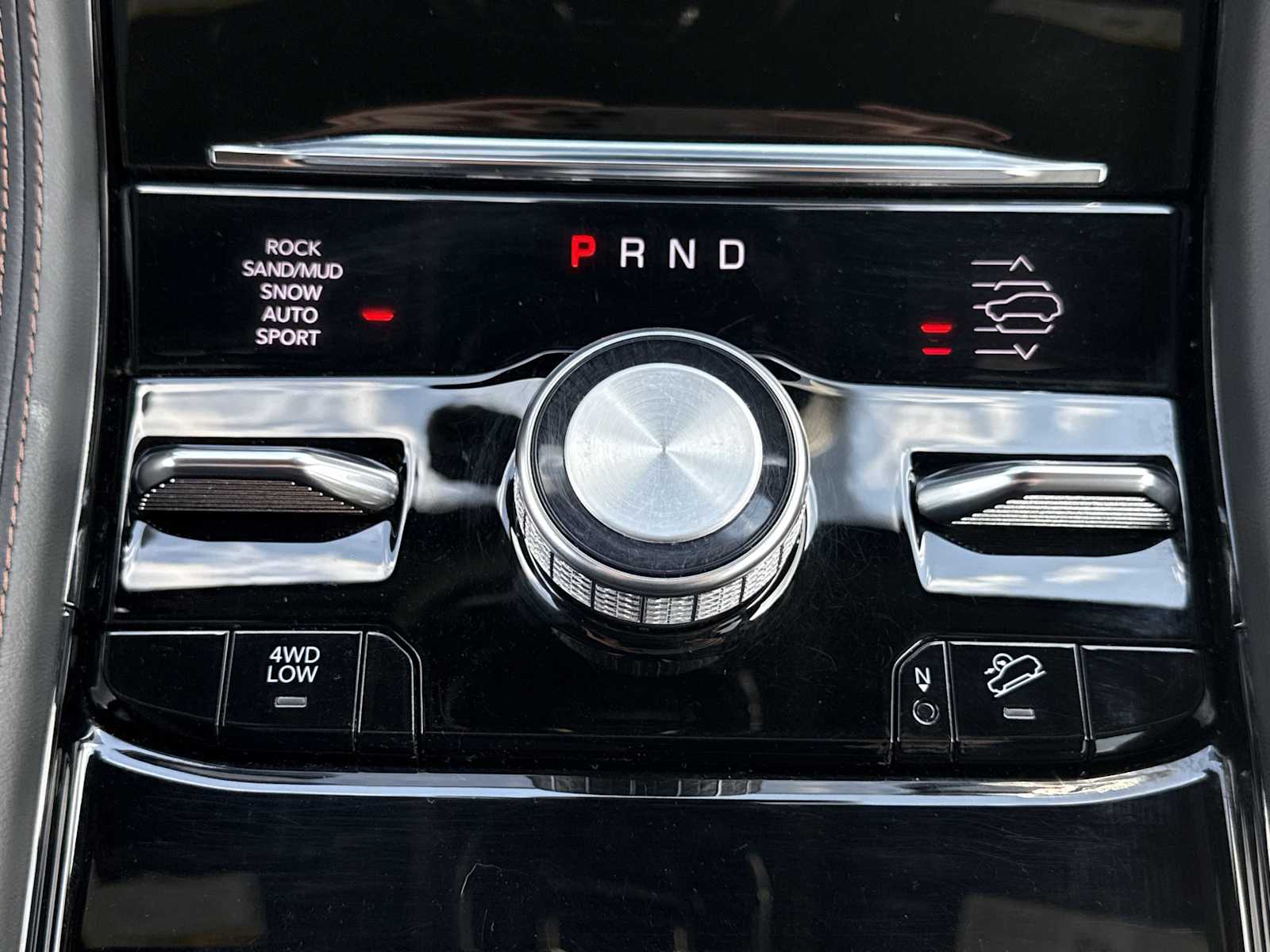 Thumbnail: 2023 Jeep Grand Cherokee - 35
