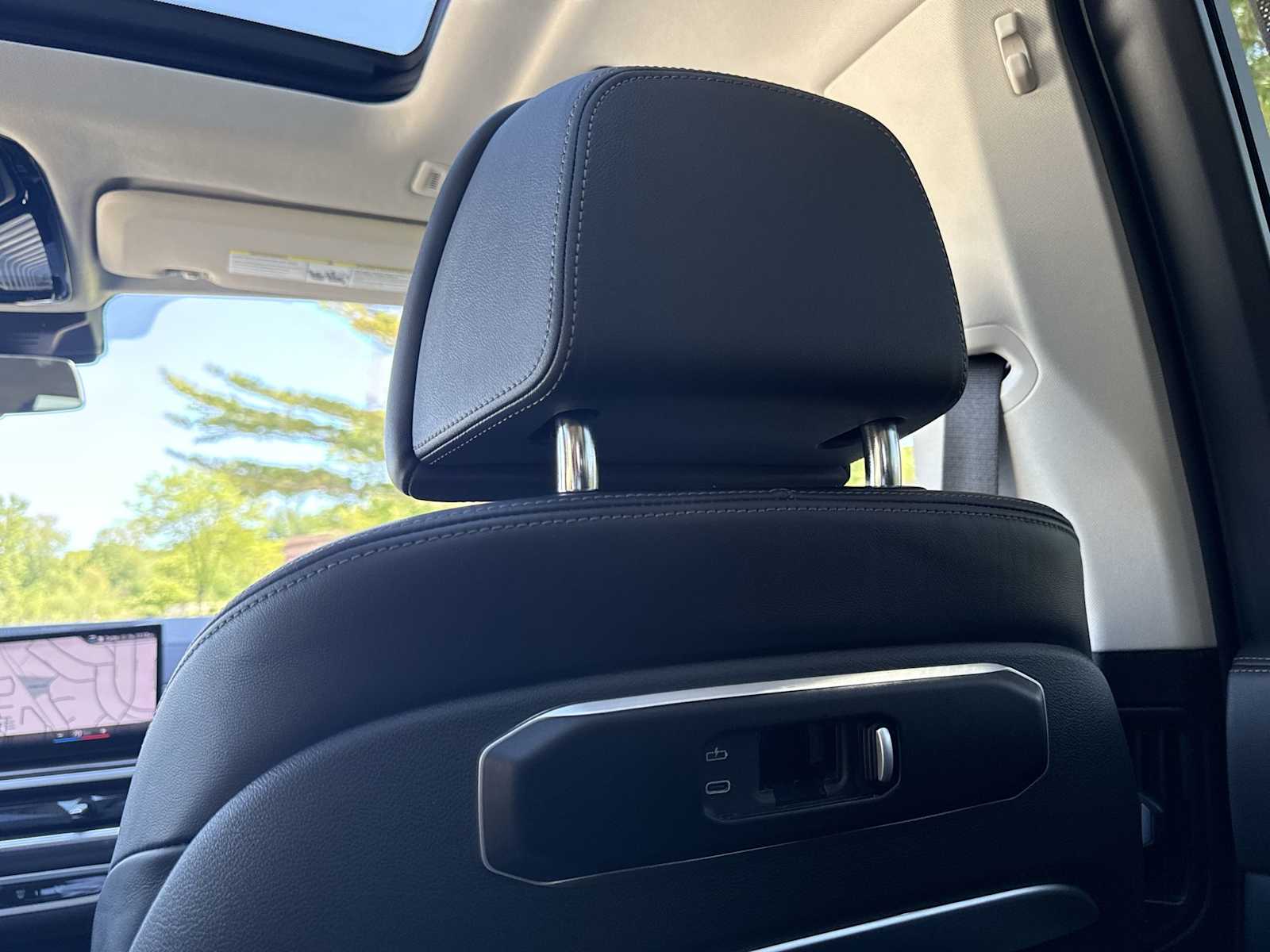 2023 BMW X7 40i - Photo 43