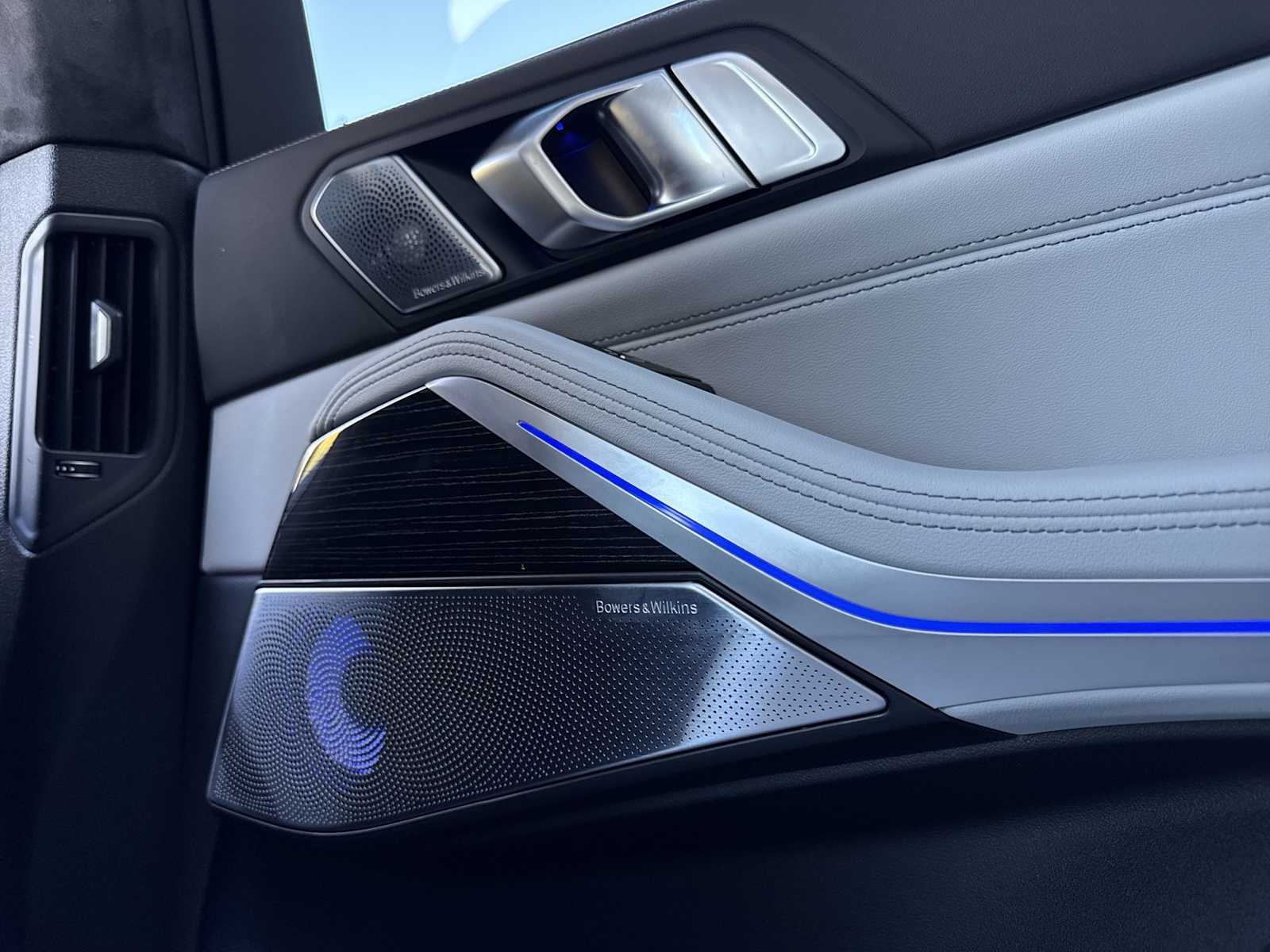 Thumbnail: 2026 BMW X5 - 40