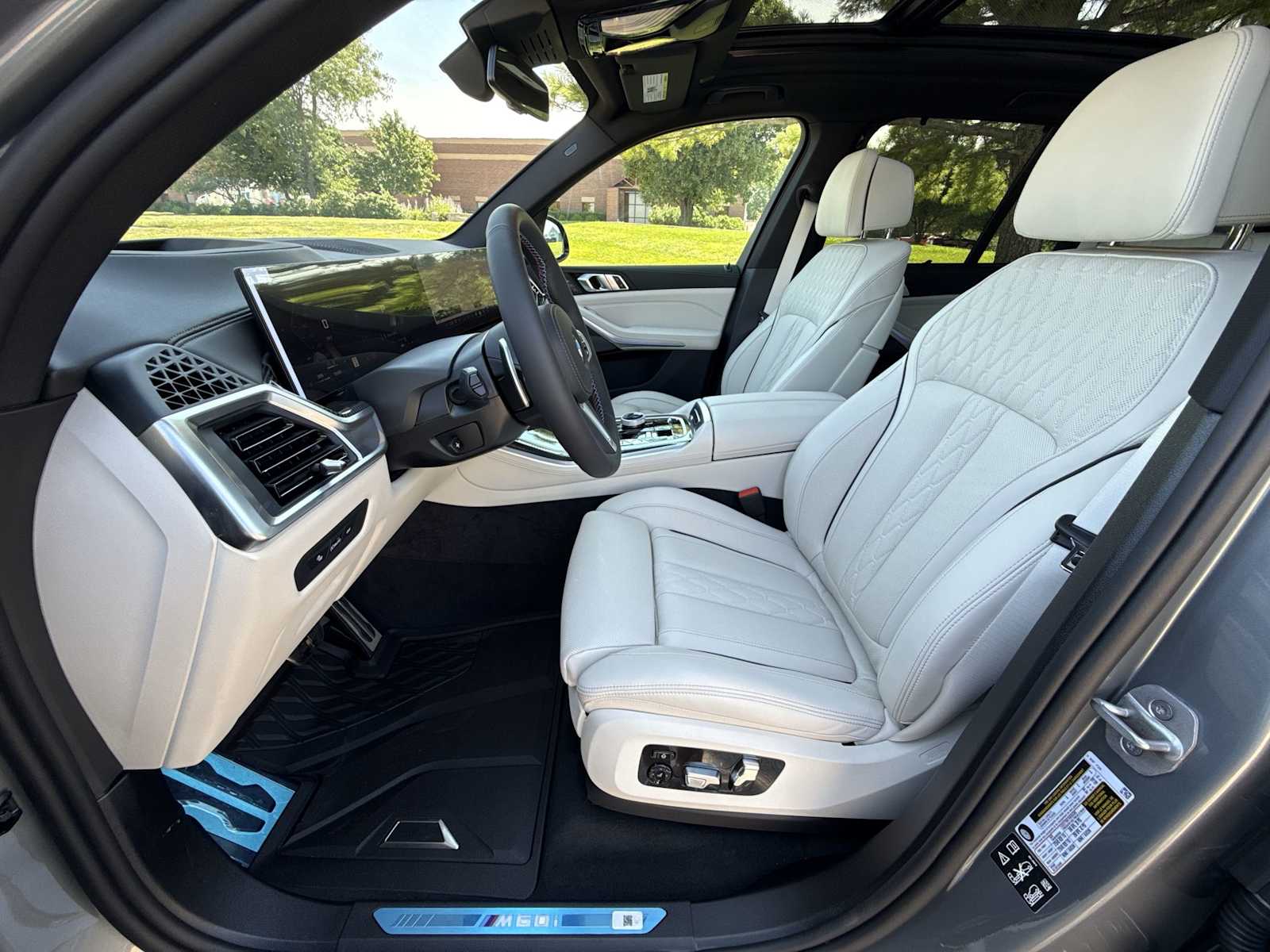Thumbnail: 2026 BMW X5 - 10