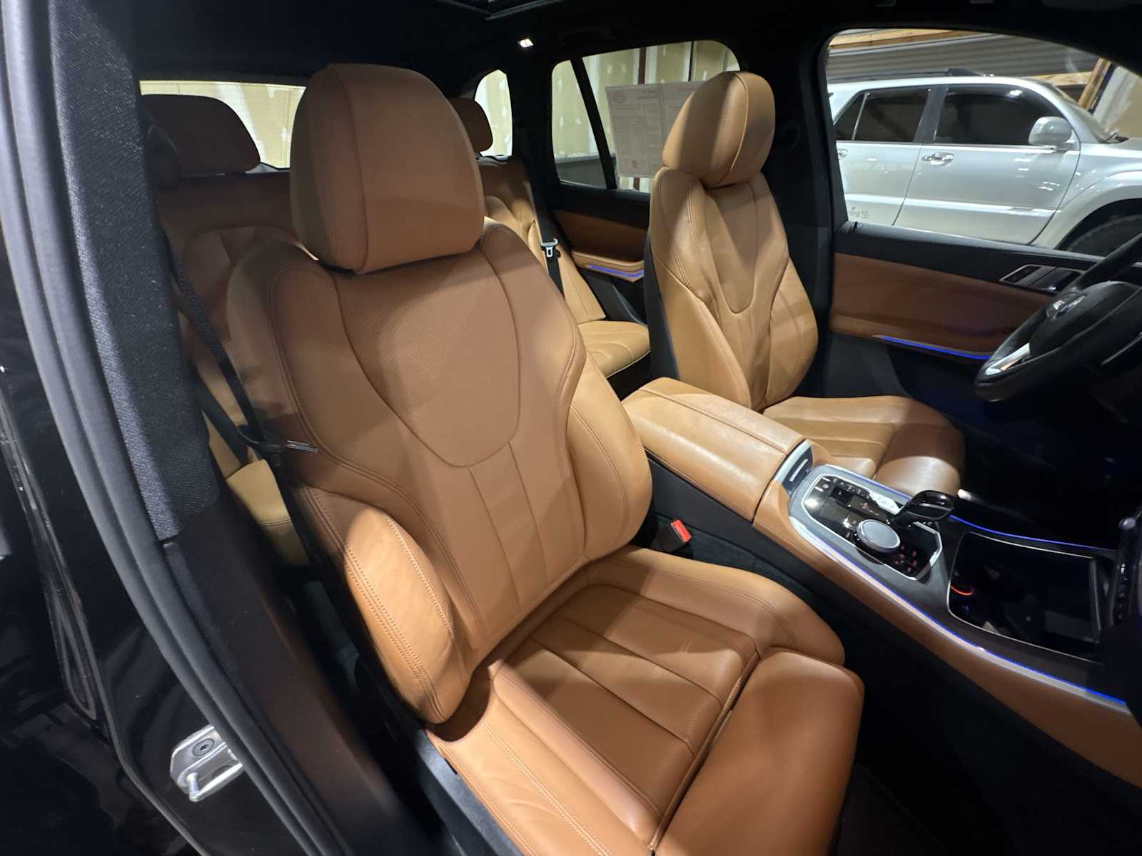 Thumbnail: 2022 BMW X5 - 21