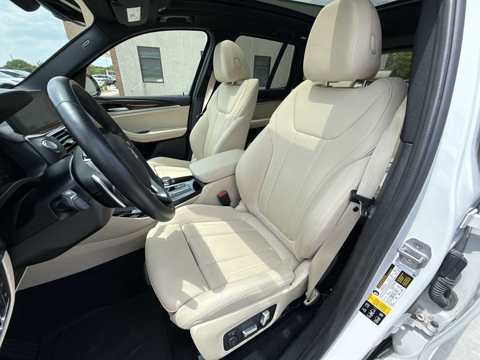 Thumbnail: 2021 BMW X3 - 17