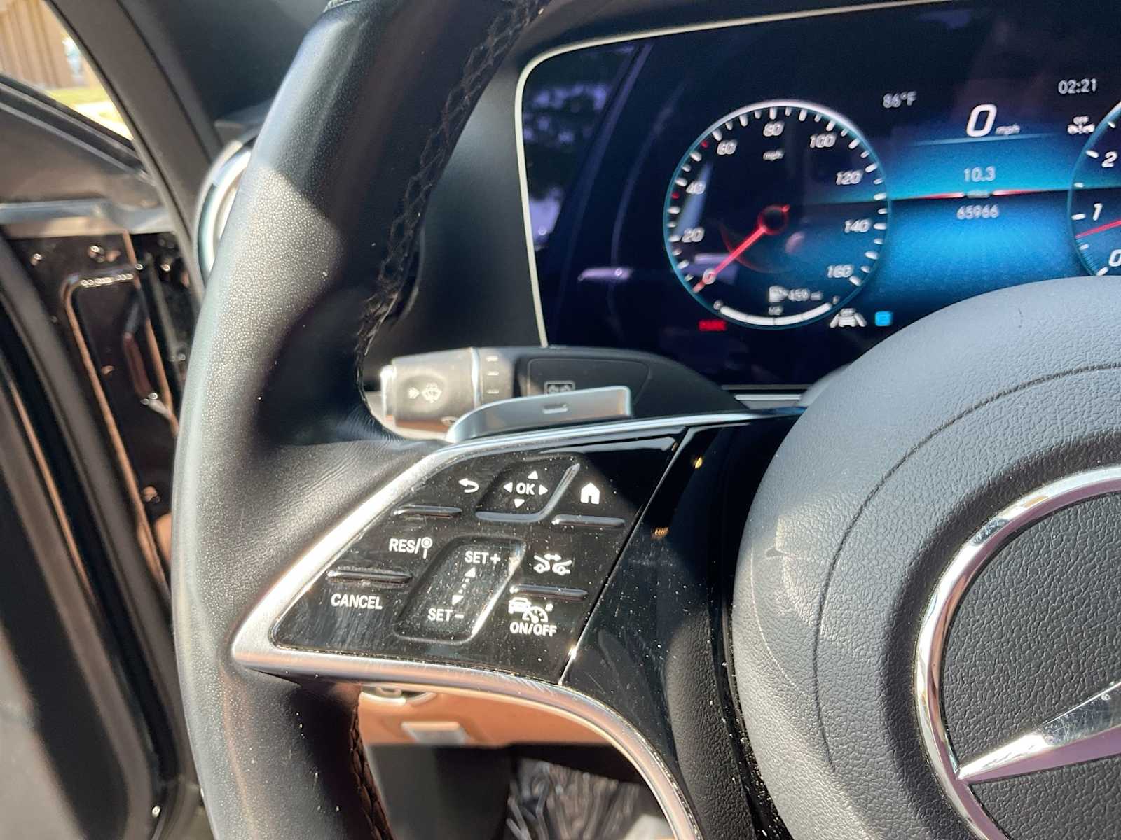 Thumbnail: 2022 Mercedes-Benz E-Class - 25