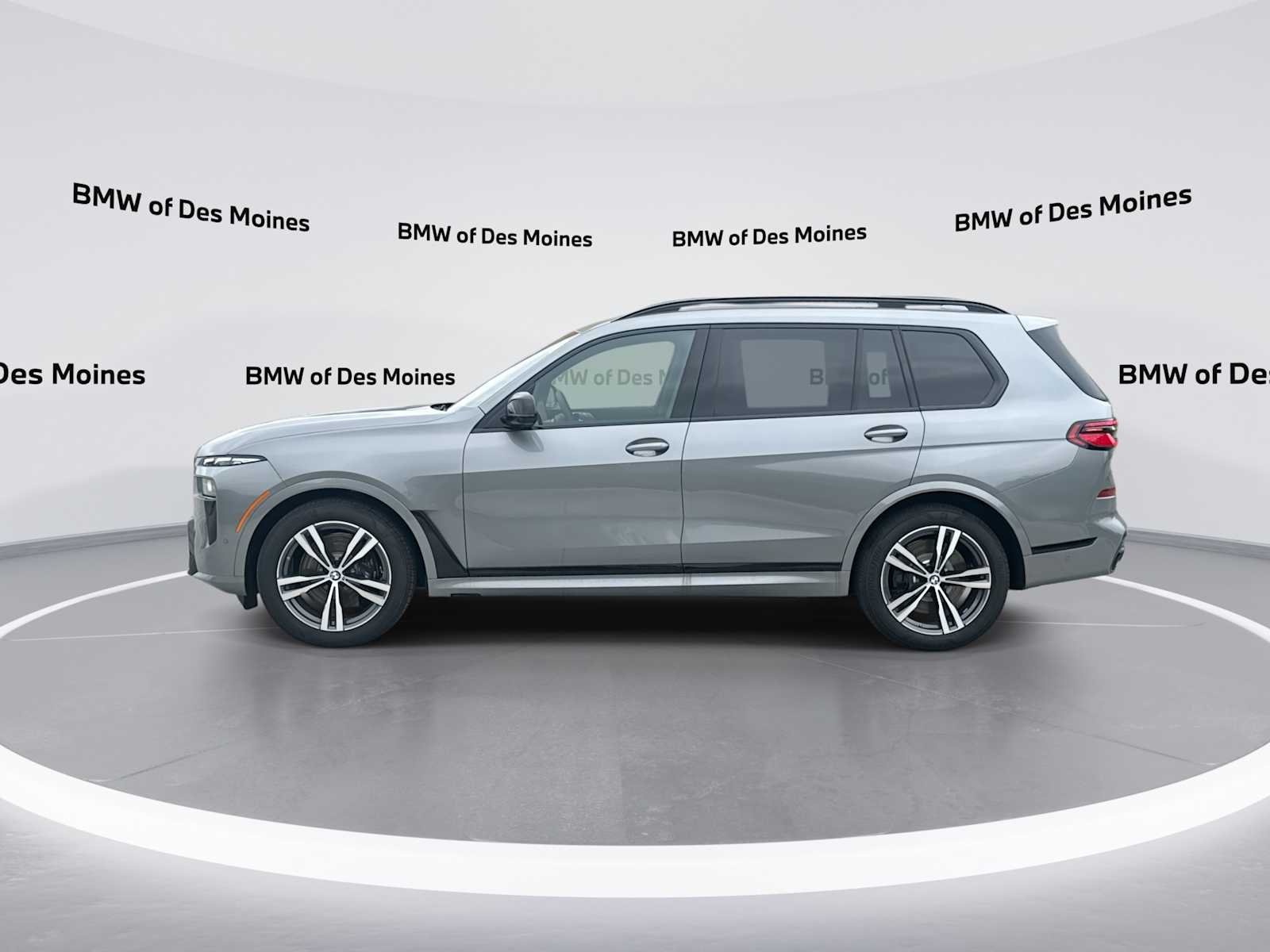 Thumbnail: 2026 BMW X7 - 5