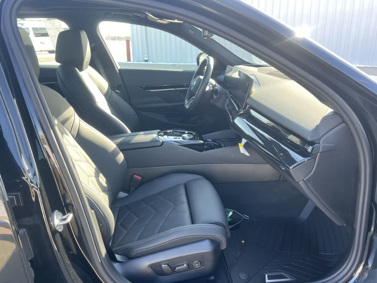 2024 BMW 5 Series 530i xDrive 29