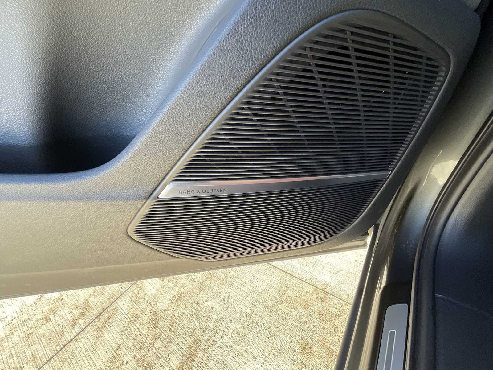 Thumbnail: 2021 Audi SQ7 - 30