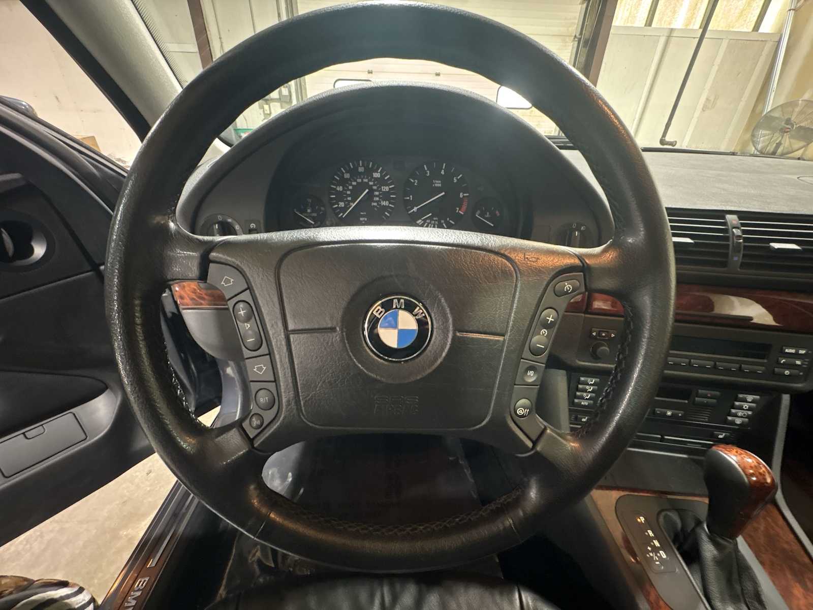 Thumbnail: 2001 BMW 5 Series - 22