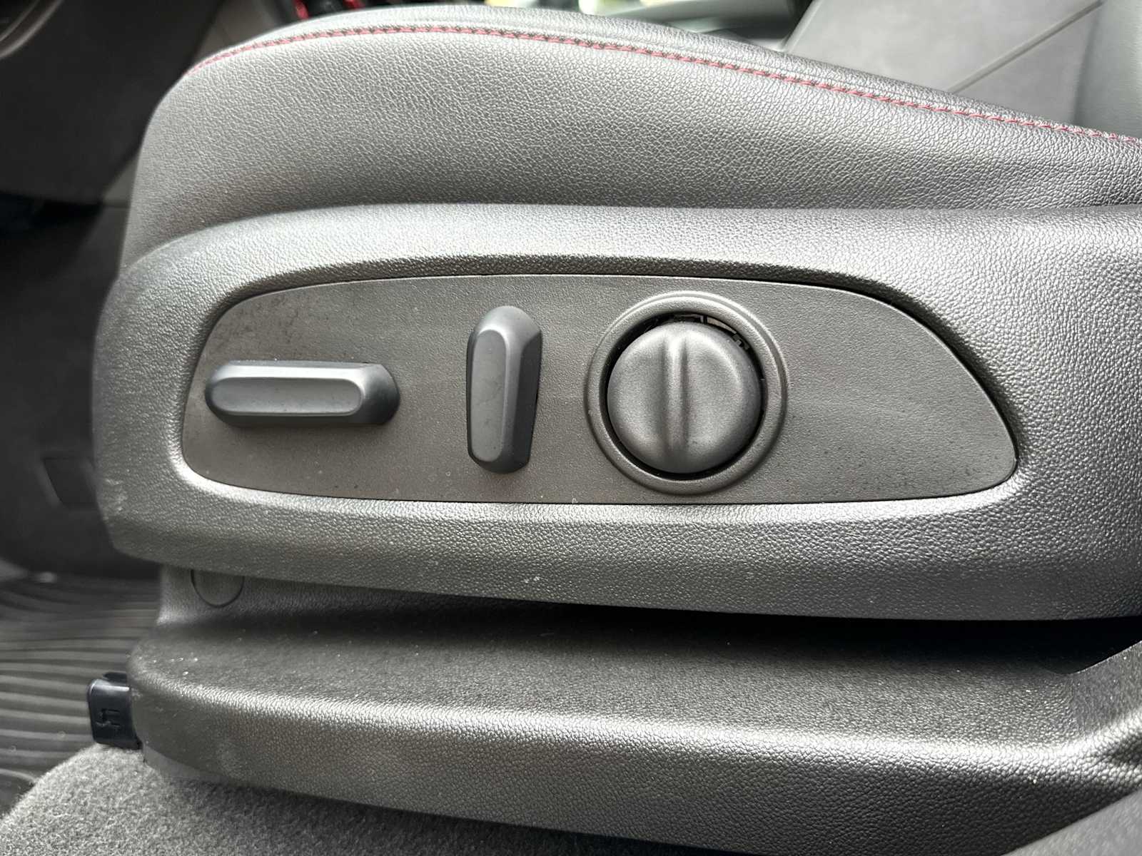 Thumbnail: 2023 Chevrolet Blazer - 18