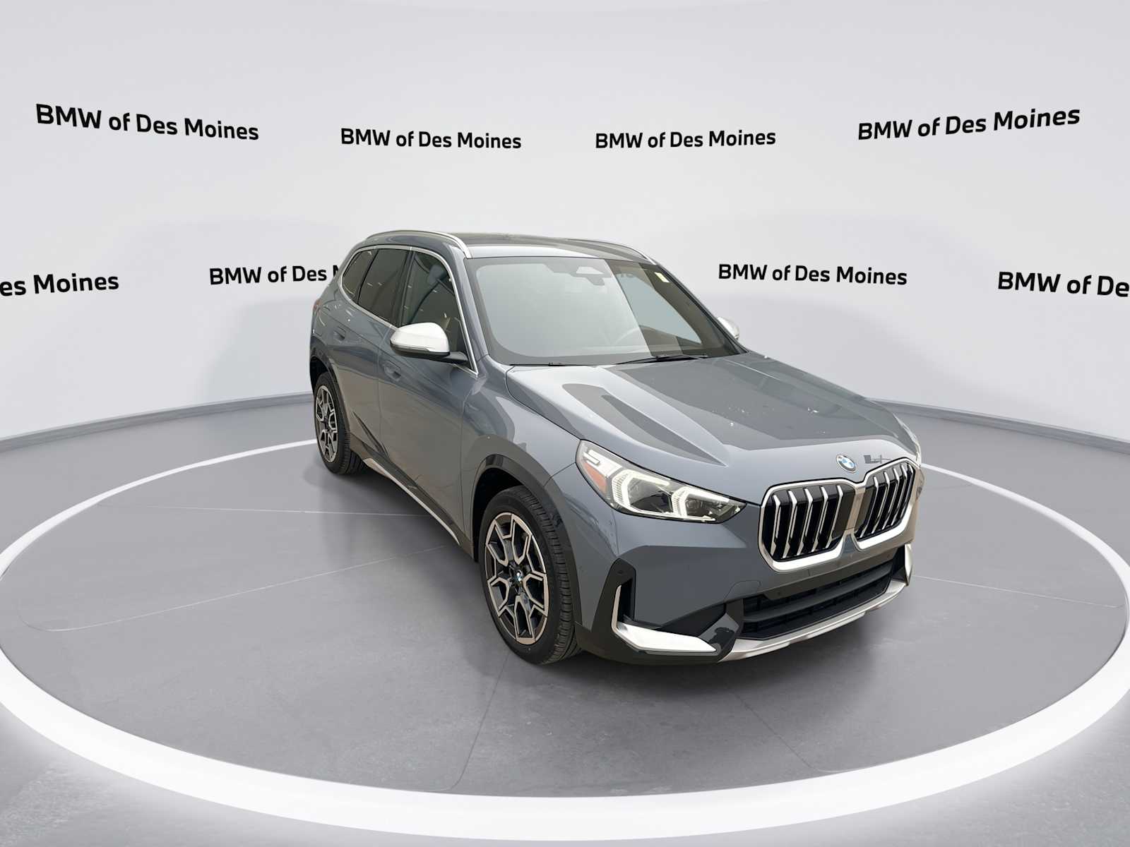 Thumbnail: 2023 BMW X1 - 2