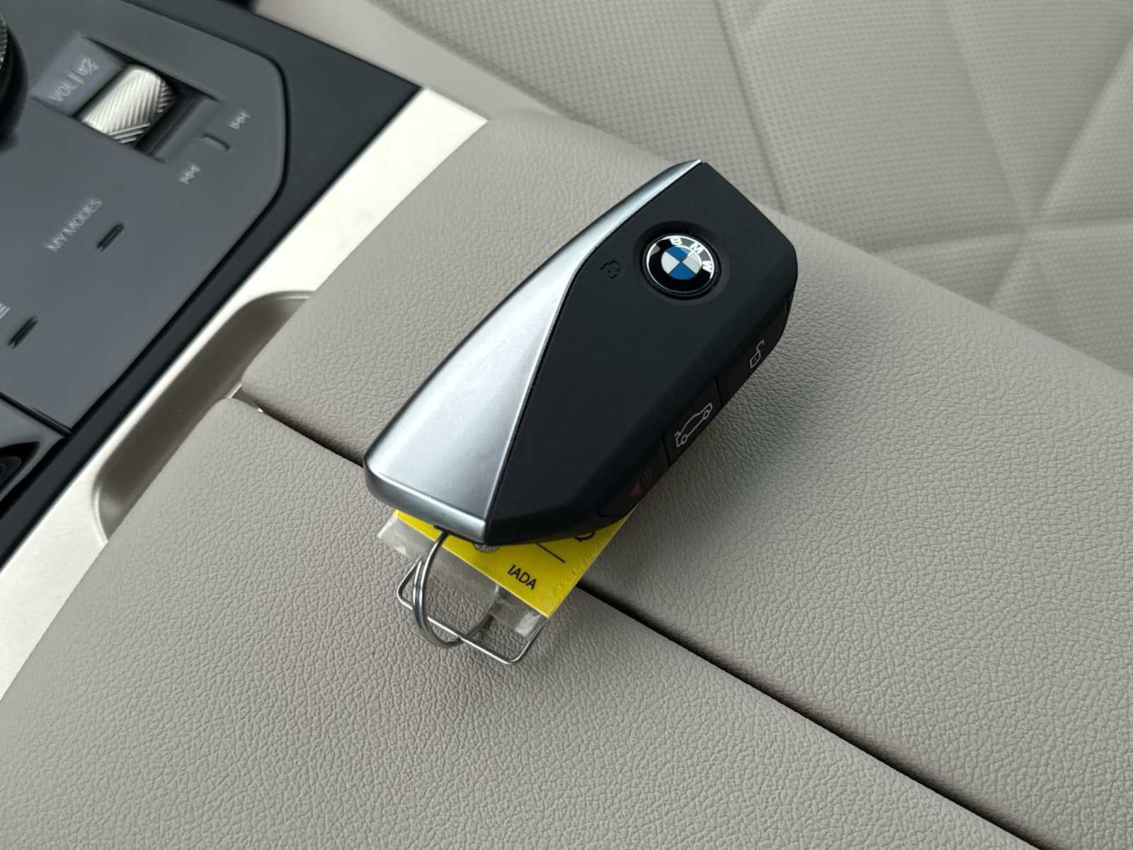 2024 BMW iX Base - Photo 37