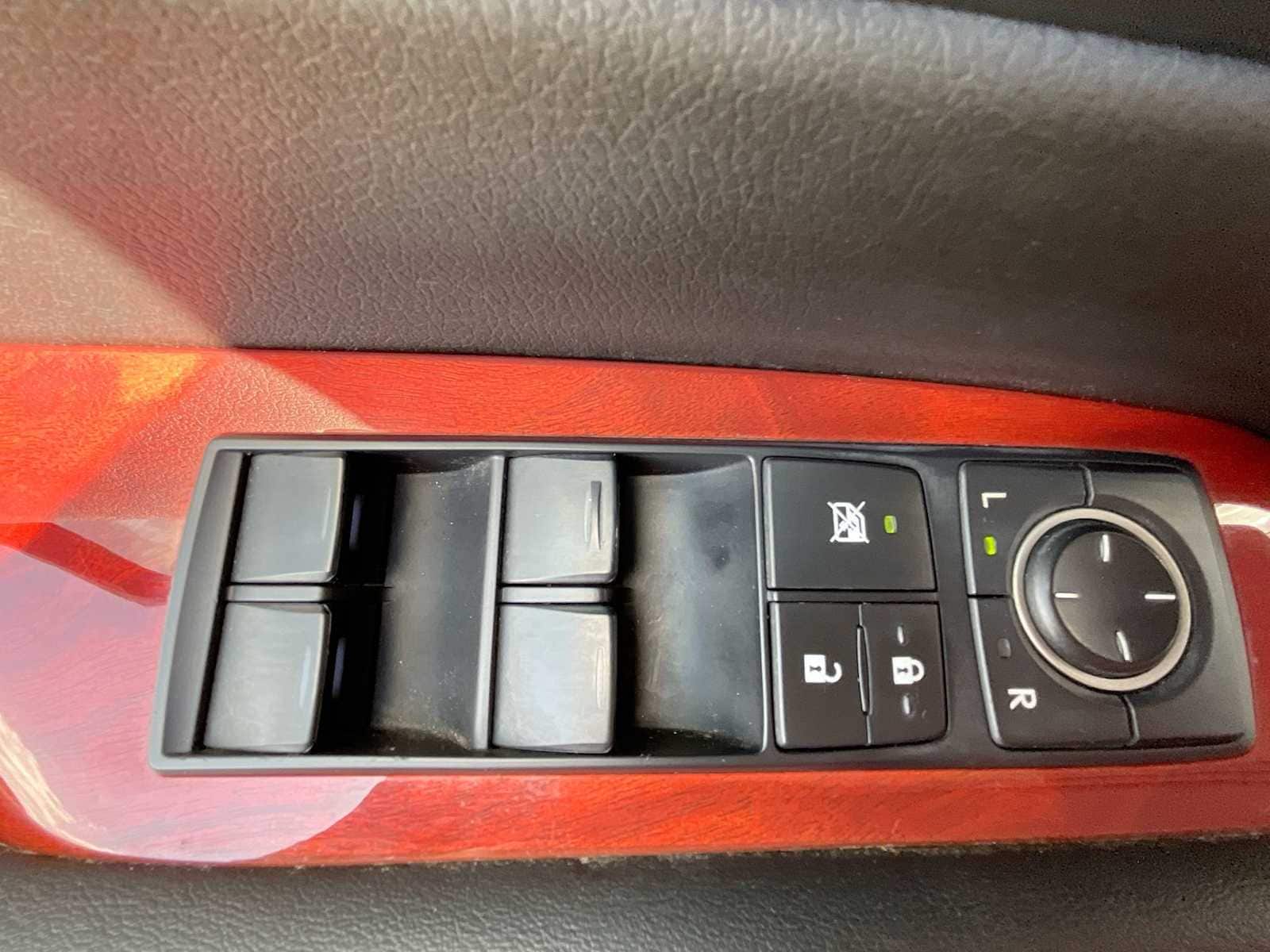 Thumbnail: 2012 Lexus RX - 18