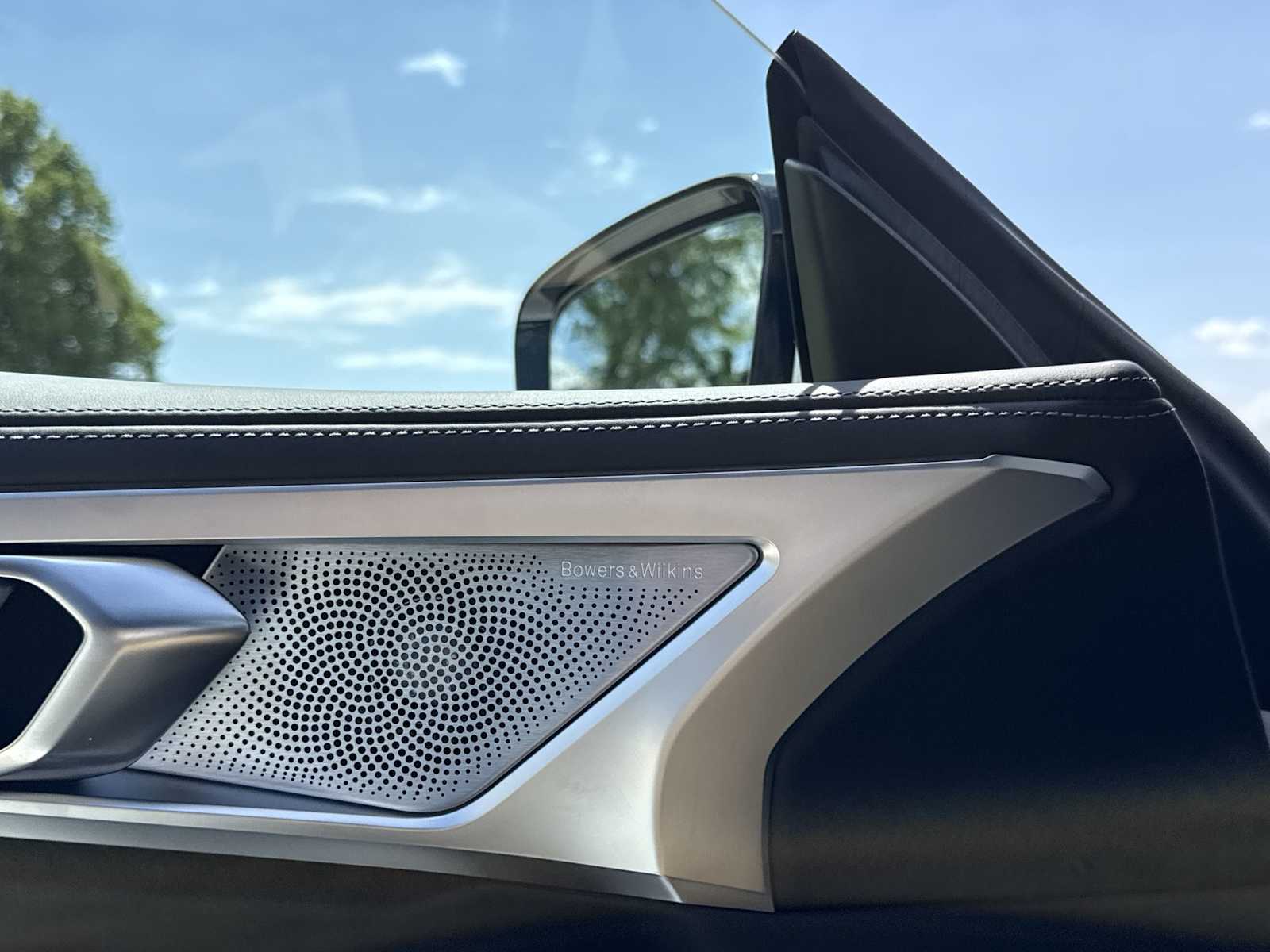 Thumbnail: 2026 BMW 8 Series - 32