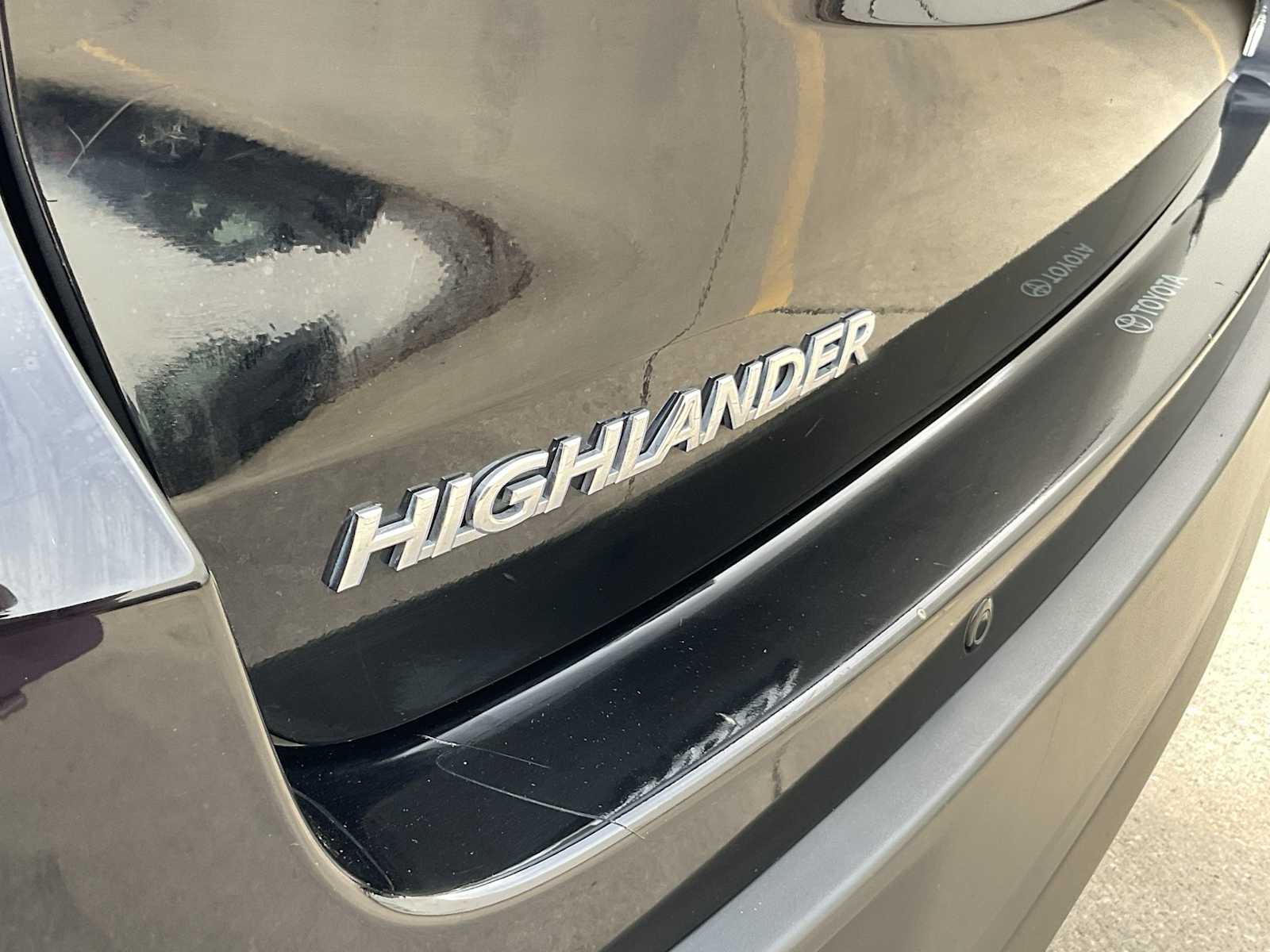 Thumbnail: 2014 Toyota Highlander - 13