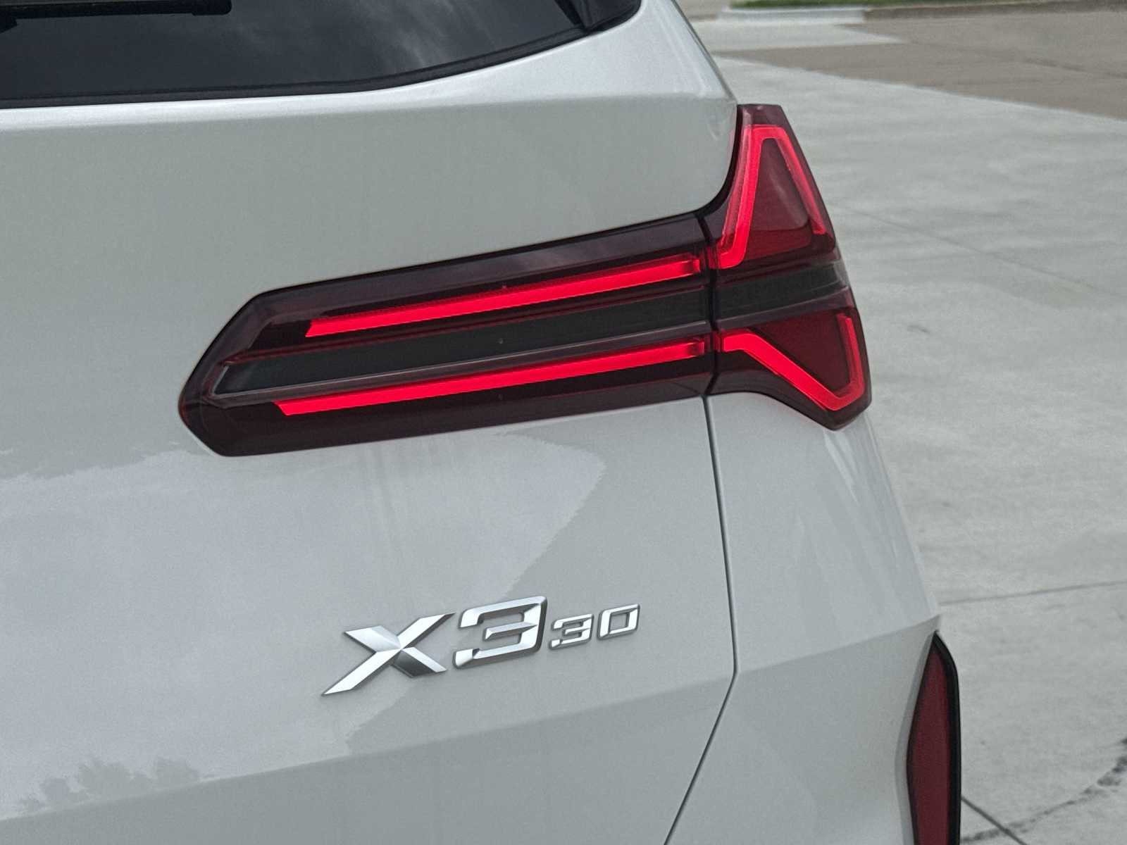 Thumbnail: 2026 BMW X3 - 13