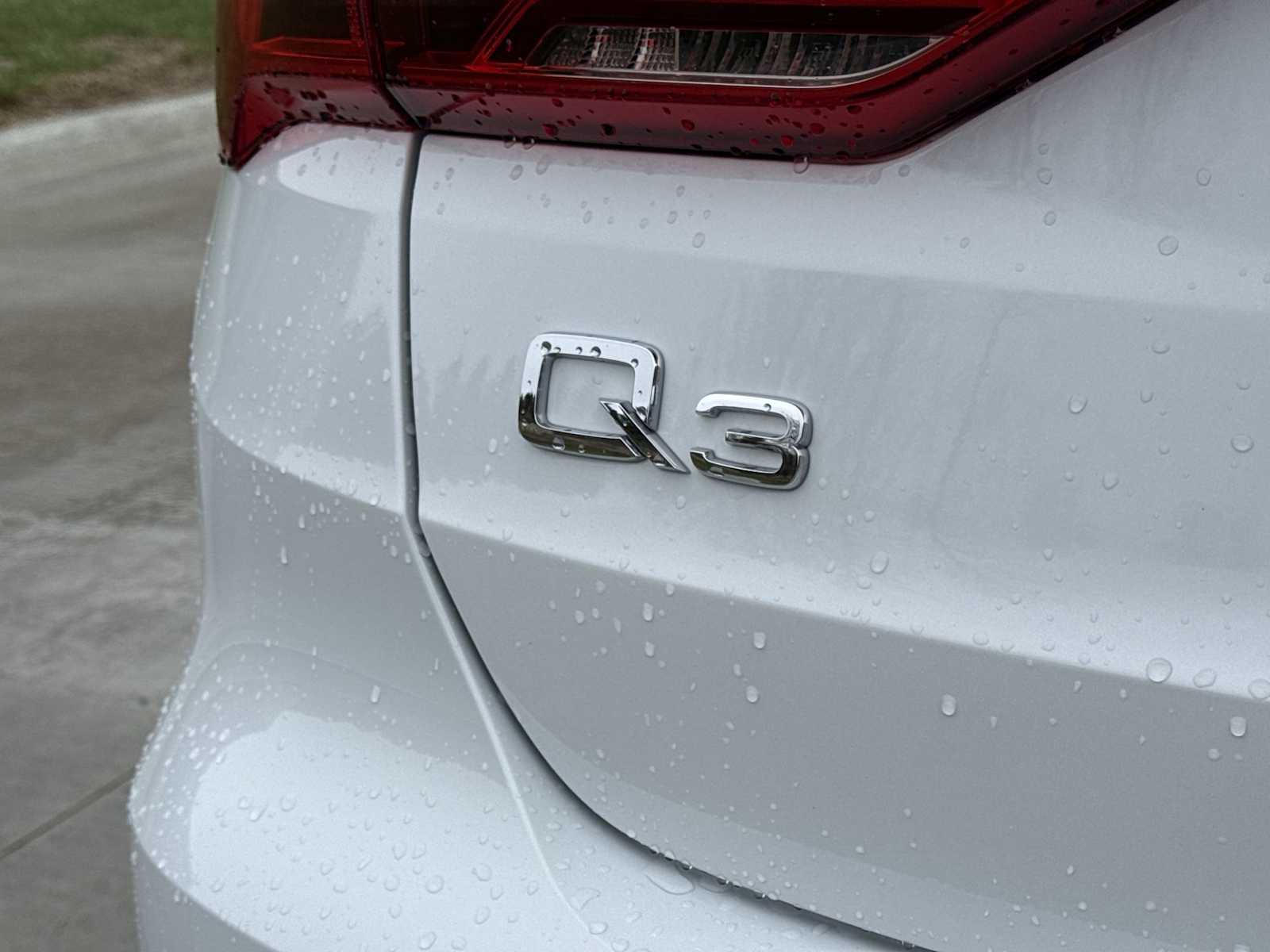 Thumbnail: 2020 Audi Q3 - 13