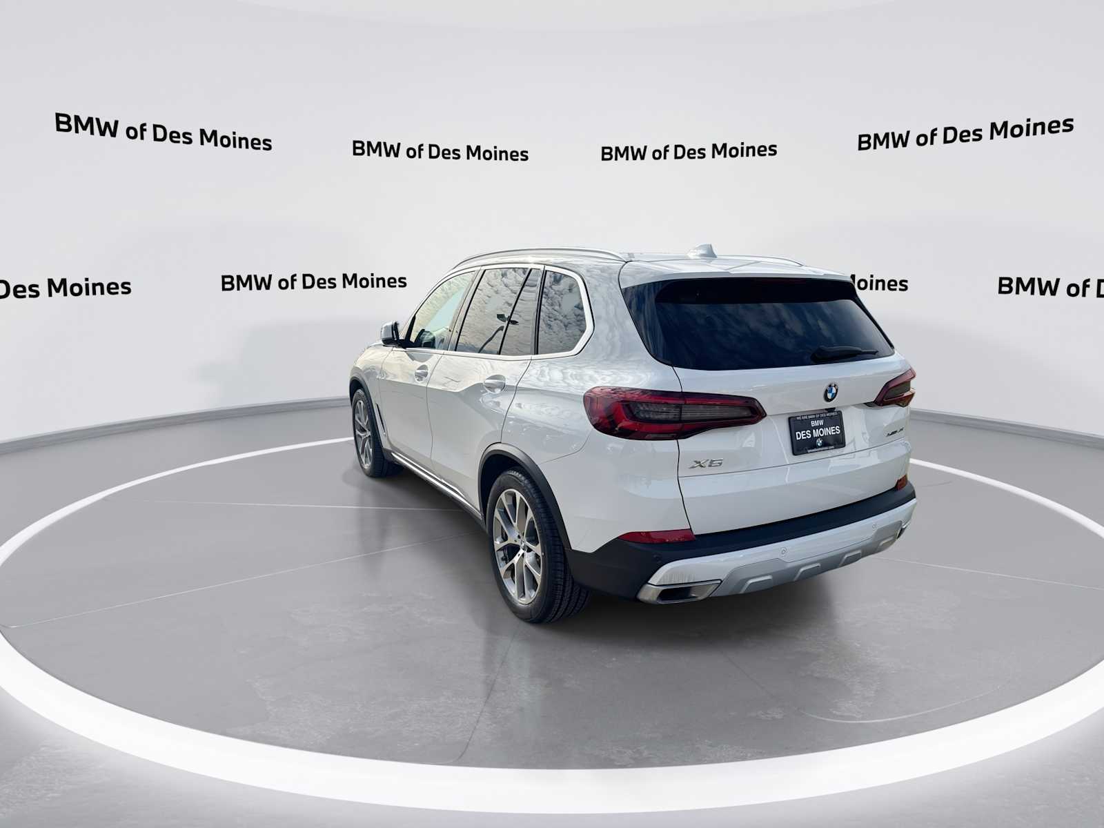 Thumbnail: 2023 BMW X5 - 6