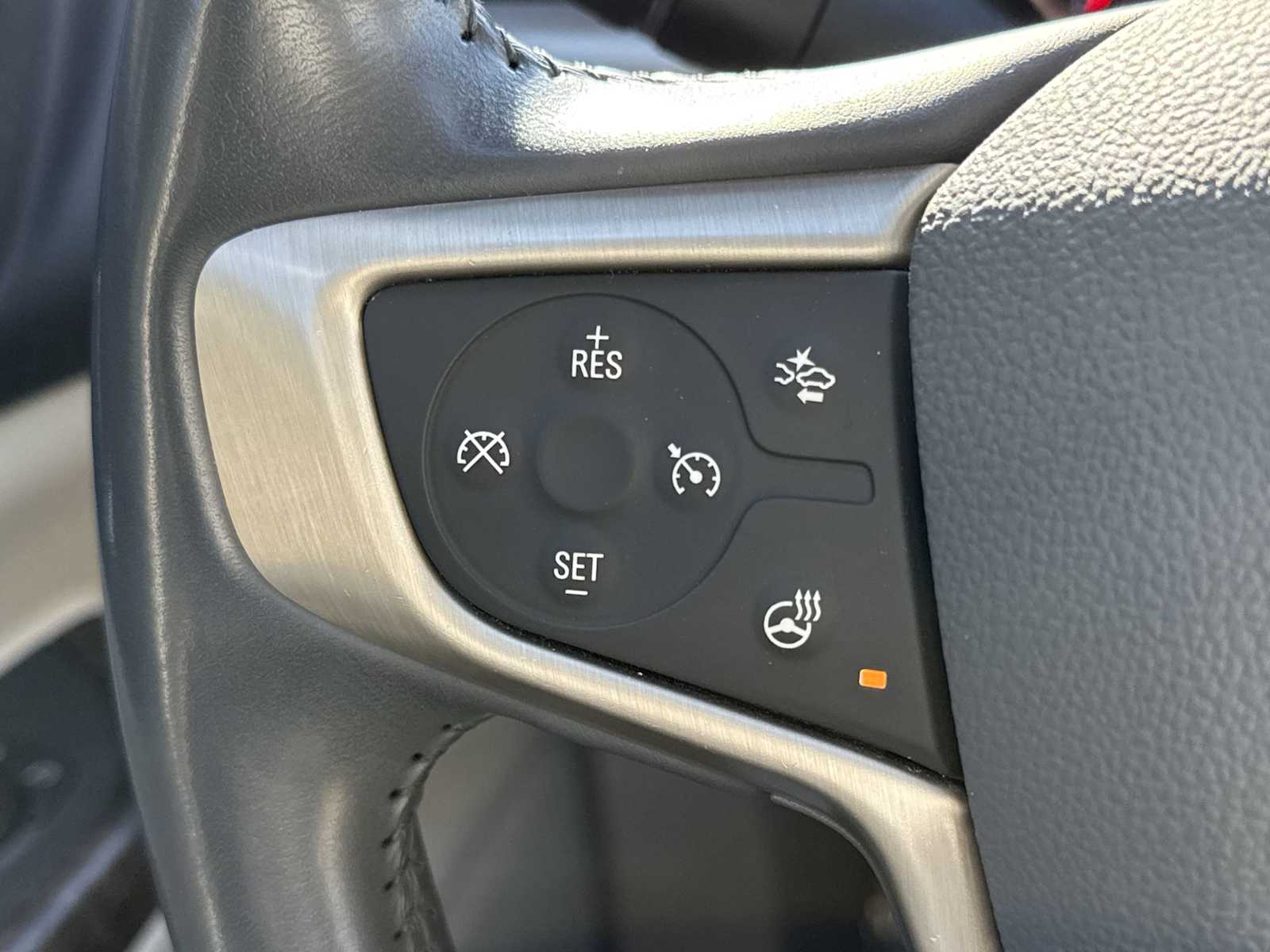 Thumbnail: 2021 GMC Acadia - 25