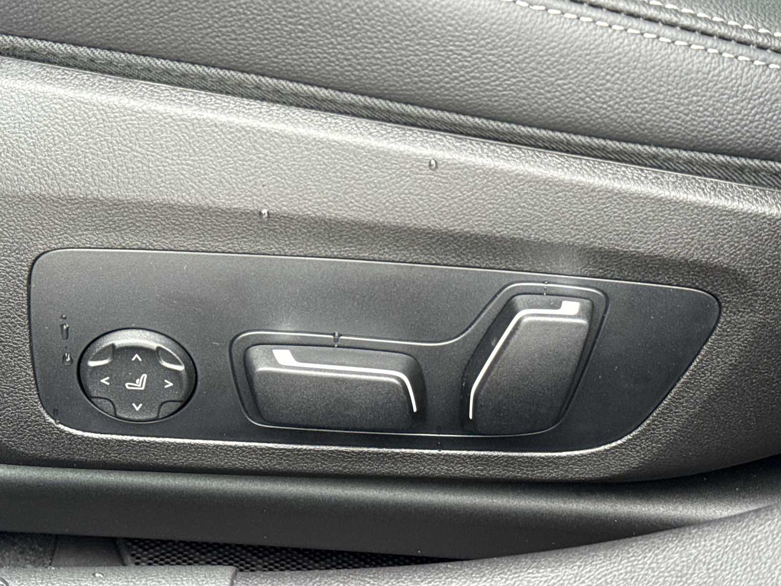 Thumbnail: 2026 BMW 3 Series - 23