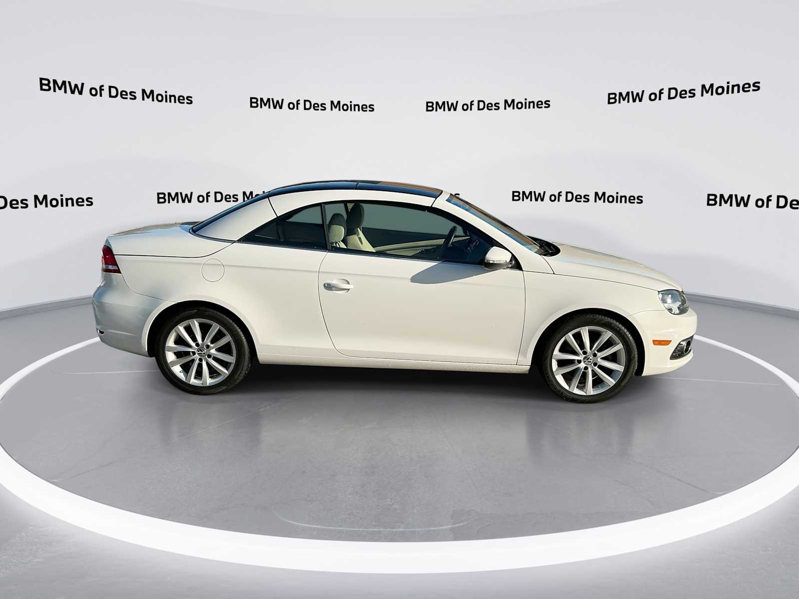 Thumbnail: 2014 Volkswagen Eos - 9