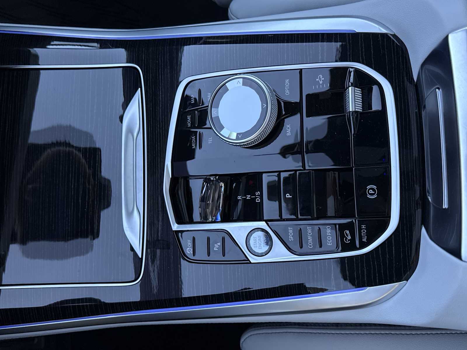 Thumbnail: 2026 BMW X5 - 30