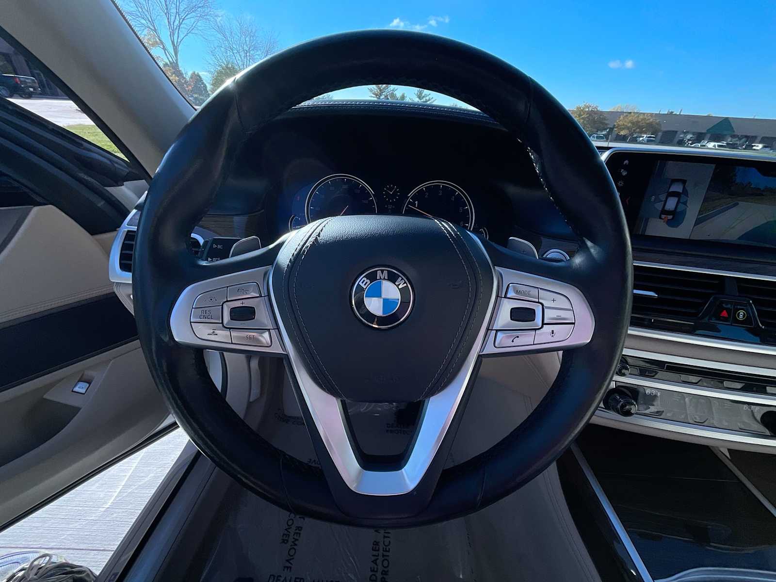 Thumbnail: 2018 BMW 7 Series - 26