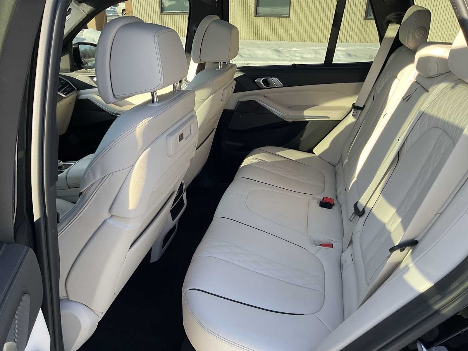 Thumbnail: 2021 BMW X5 - 12