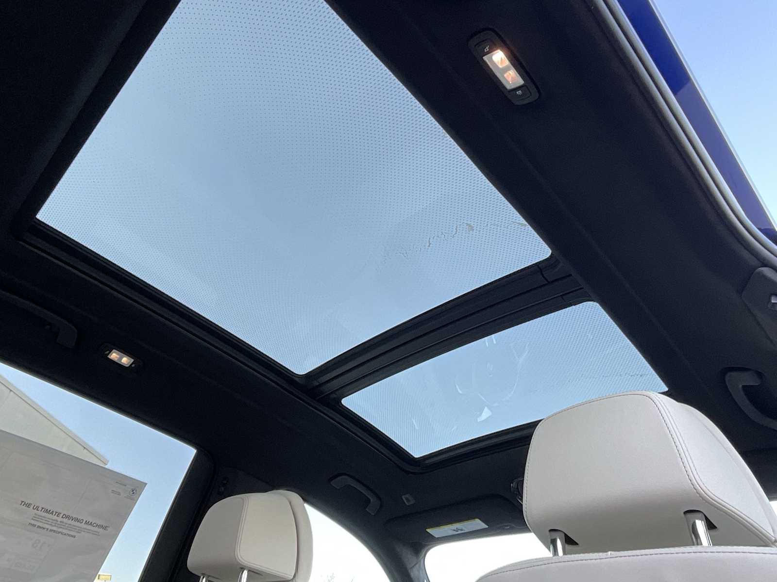 Thumbnail: 2026 BMW X7 - 22