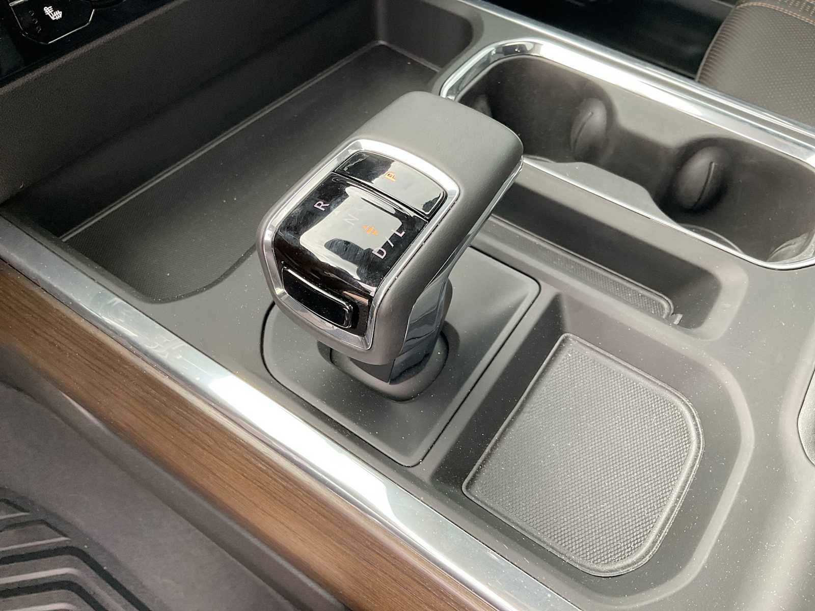 2025 Chevrolet Silverado 1500 High Country 32
