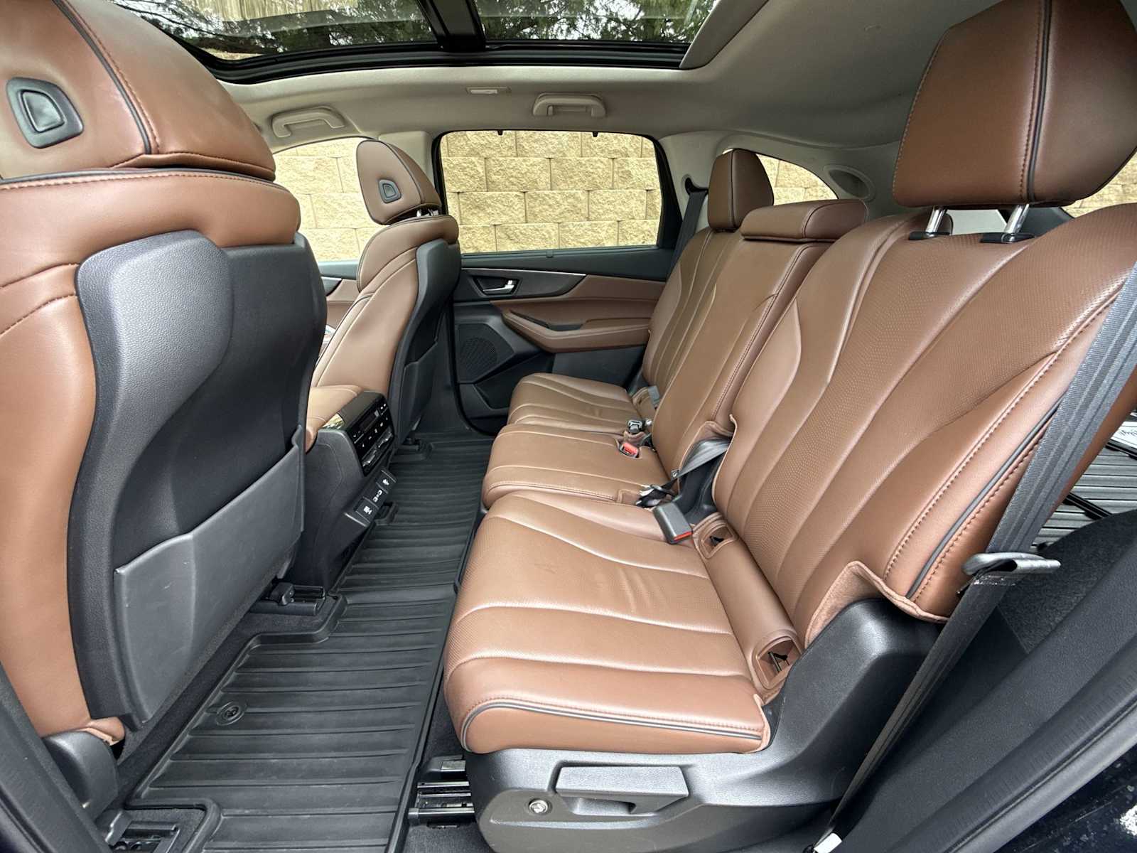 Thumbnail: 2023 Acura MDX - 21