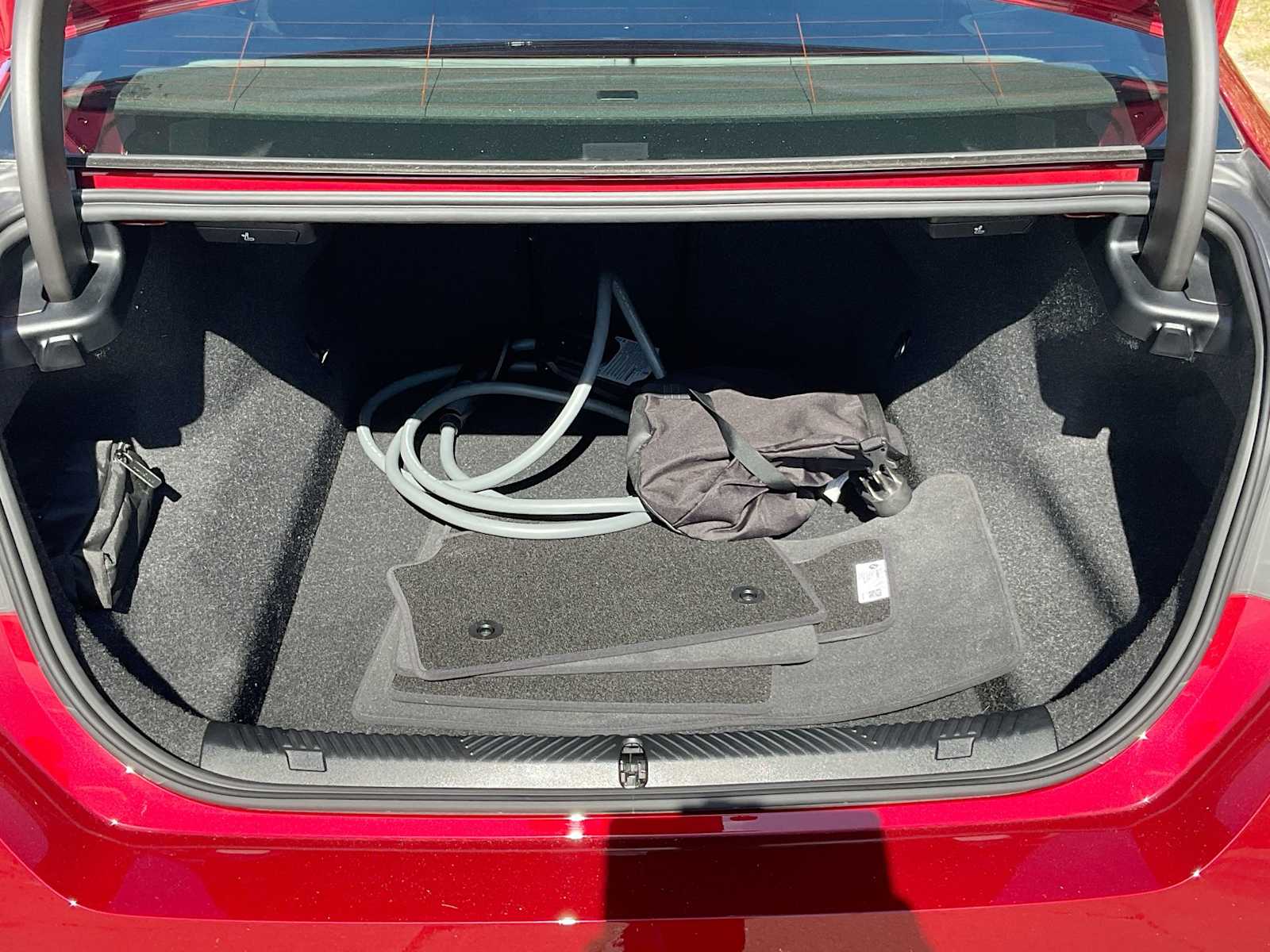 Thumbnail: 2025 BMW M5 - 35