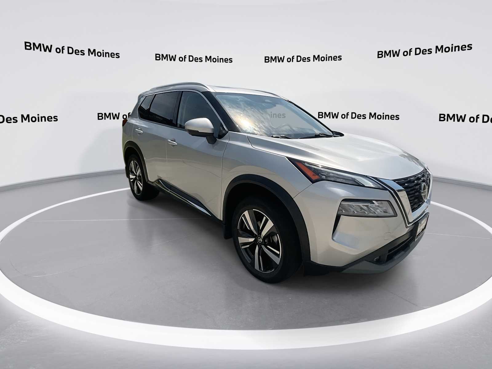 2021 Nissan Rogue SL photo 2